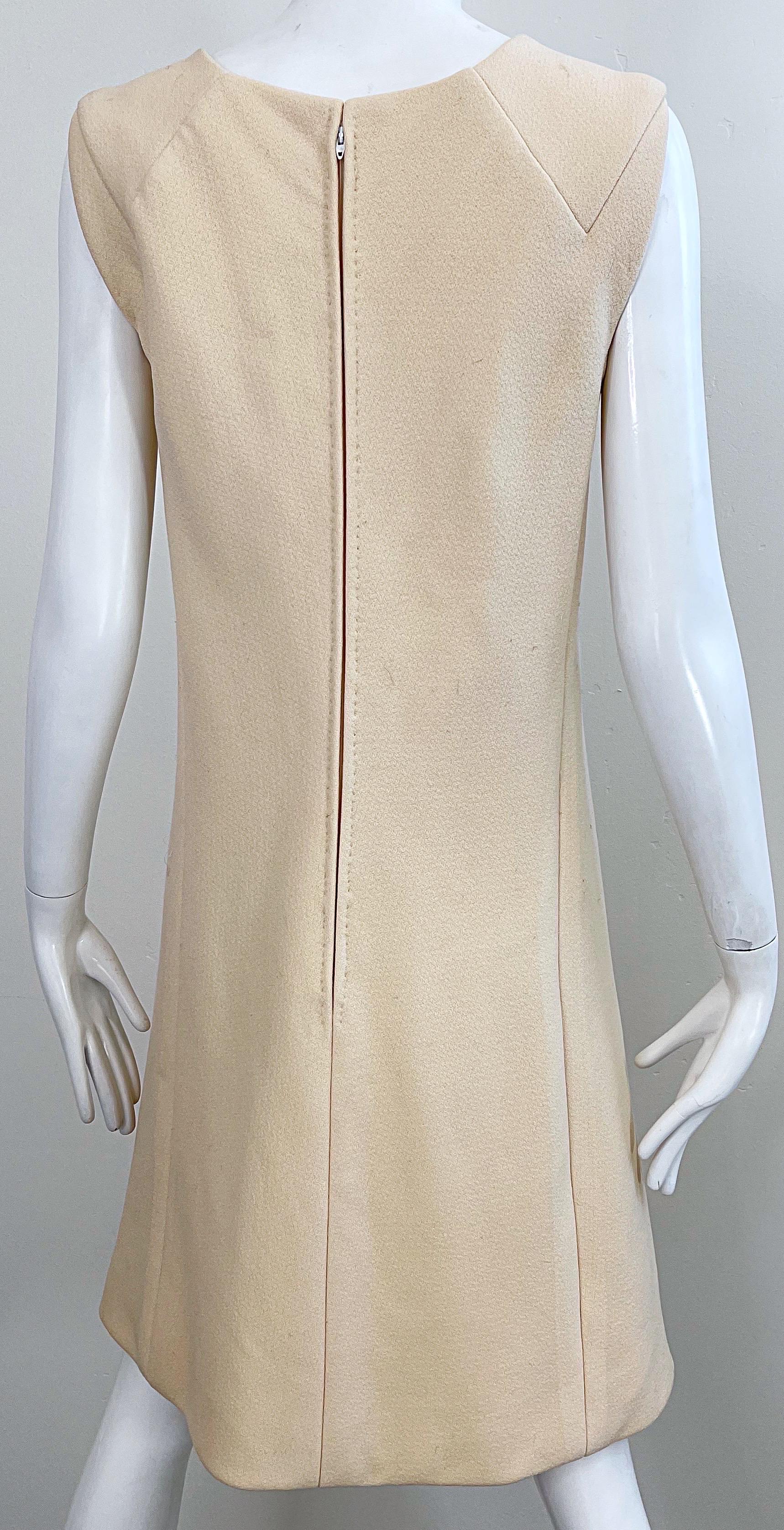 Pauline Trigere 1960er Jahre Elfenbein Off White ärmelloses Vintage A - Linie 60er Jahre Kleid aus Wolle im Zustand „Hervorragend“ im Angebot in San Diego, CA