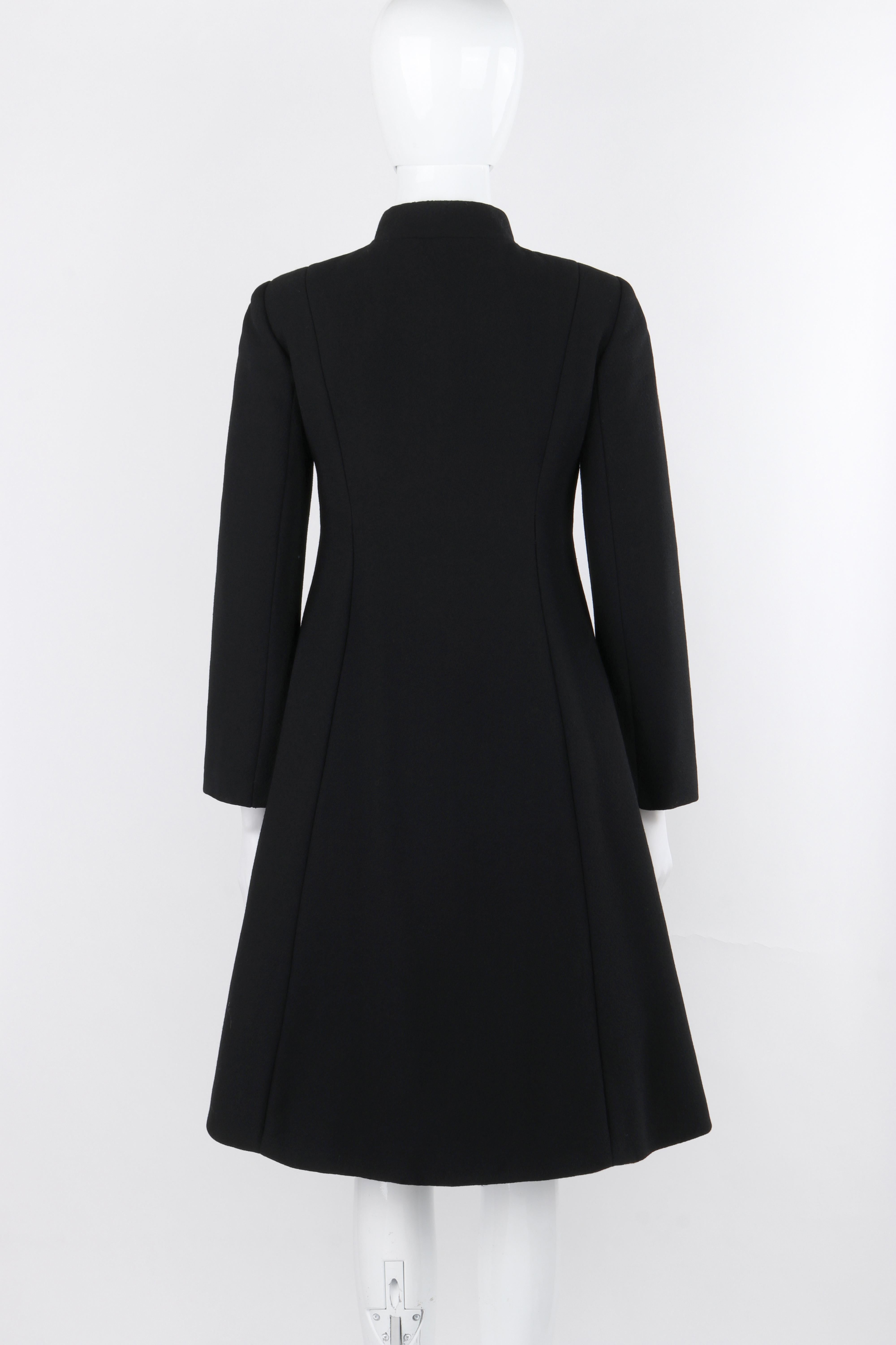 PAULINE TRIGERE c.I.C. Noir Tailoring Asymmetrical Button Up Jacket Overcoat Pour femmes en vente