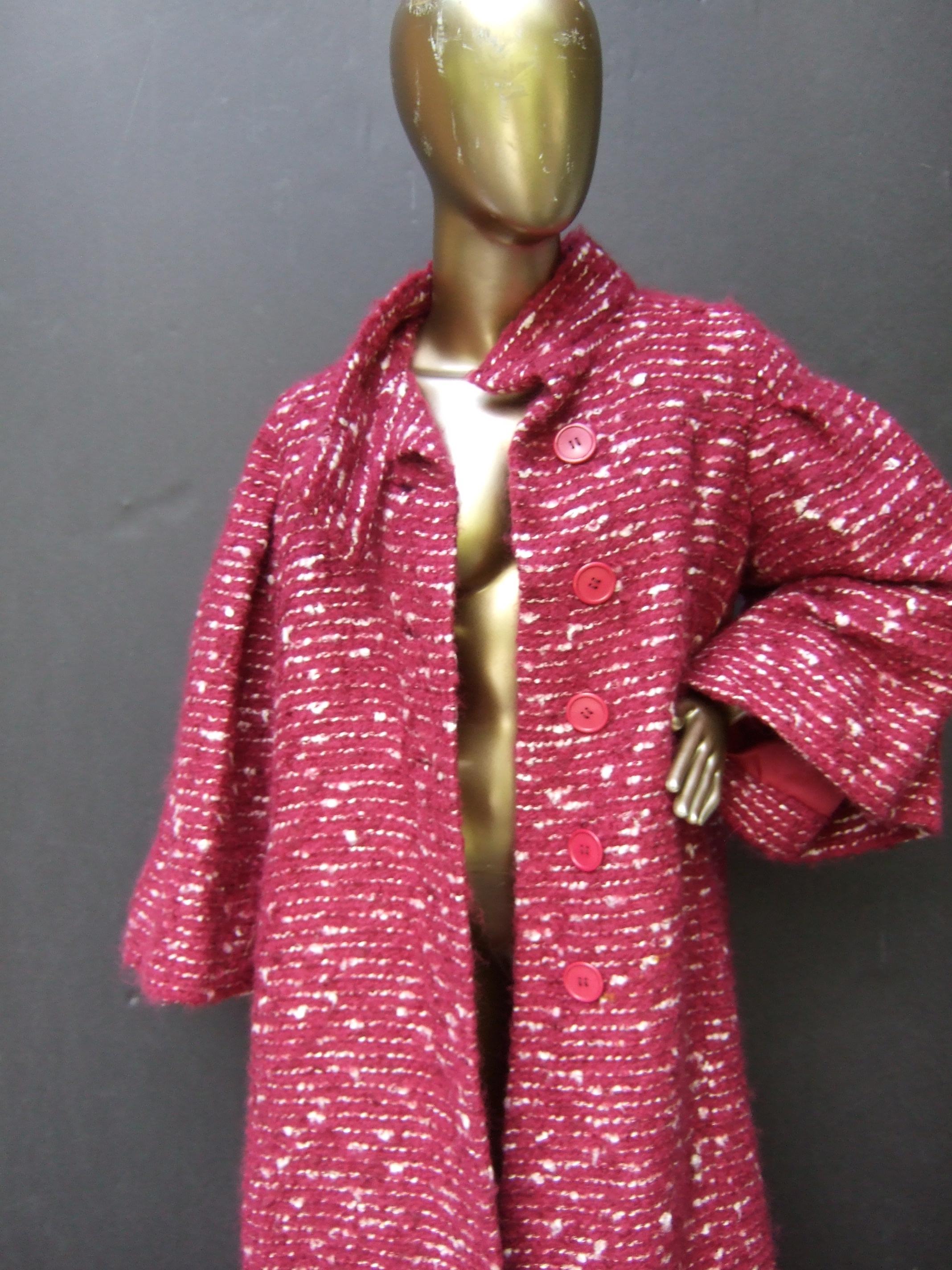Pauline Trigere Chic Burgundy Chunky Wool Knit Cocoon Coat c 1960  For Sale 5