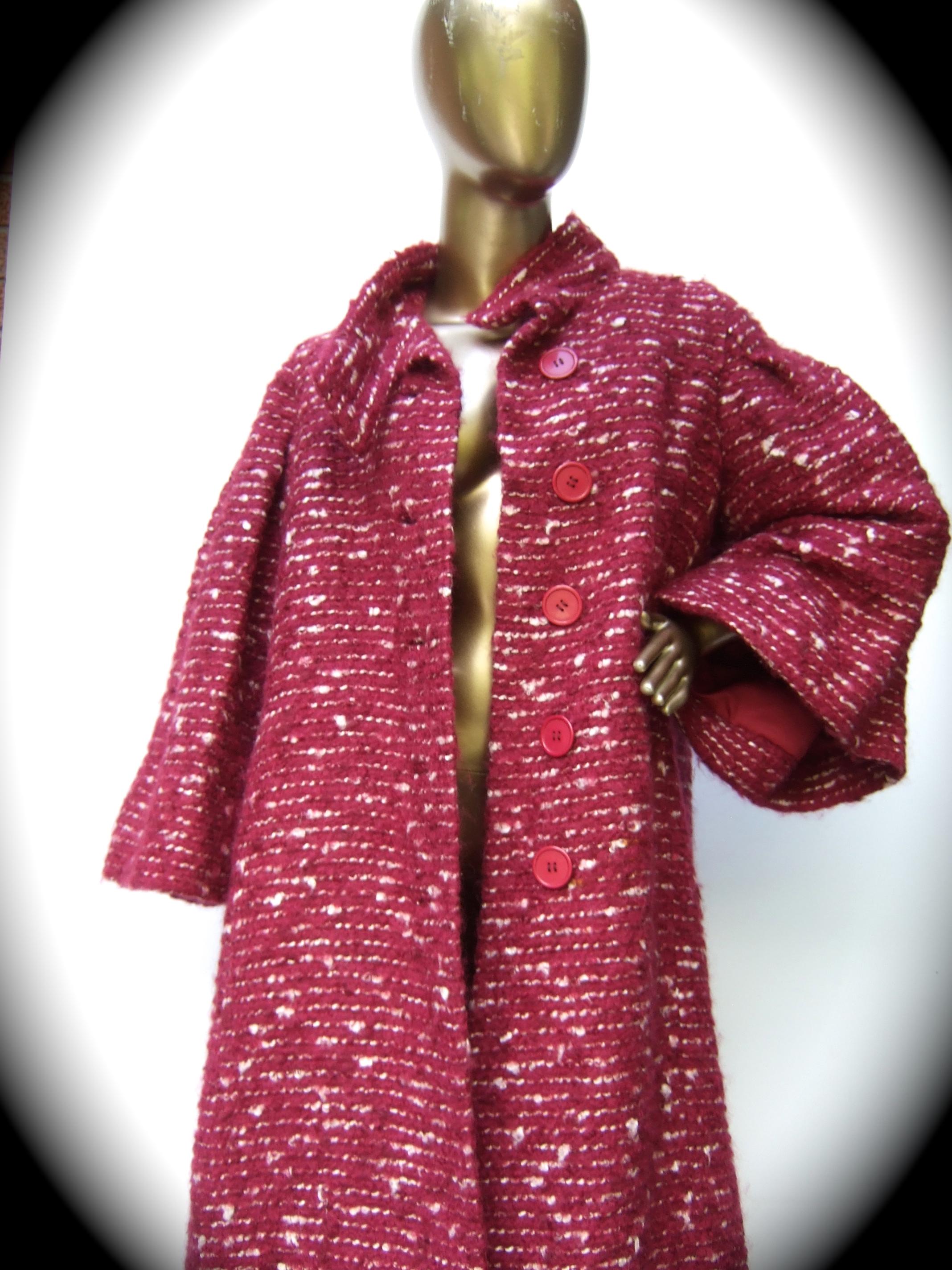 Pauline Trigere Chic Burgundy Chunky Wool Knit Cocoon Coat c 1960  For Sale 11