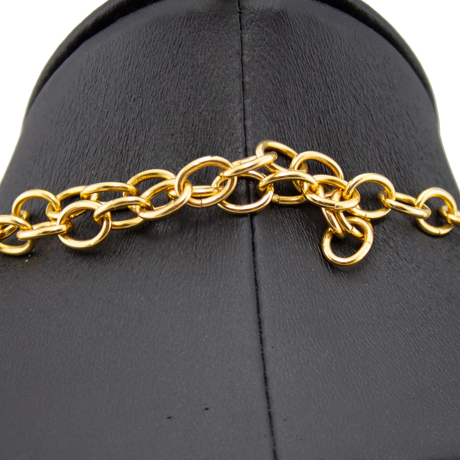 Pauline Trigère Gilt Metal Multi-Disc Cascade Bib Necklace In Excellent Condition For Sale In Toronto, Ontario