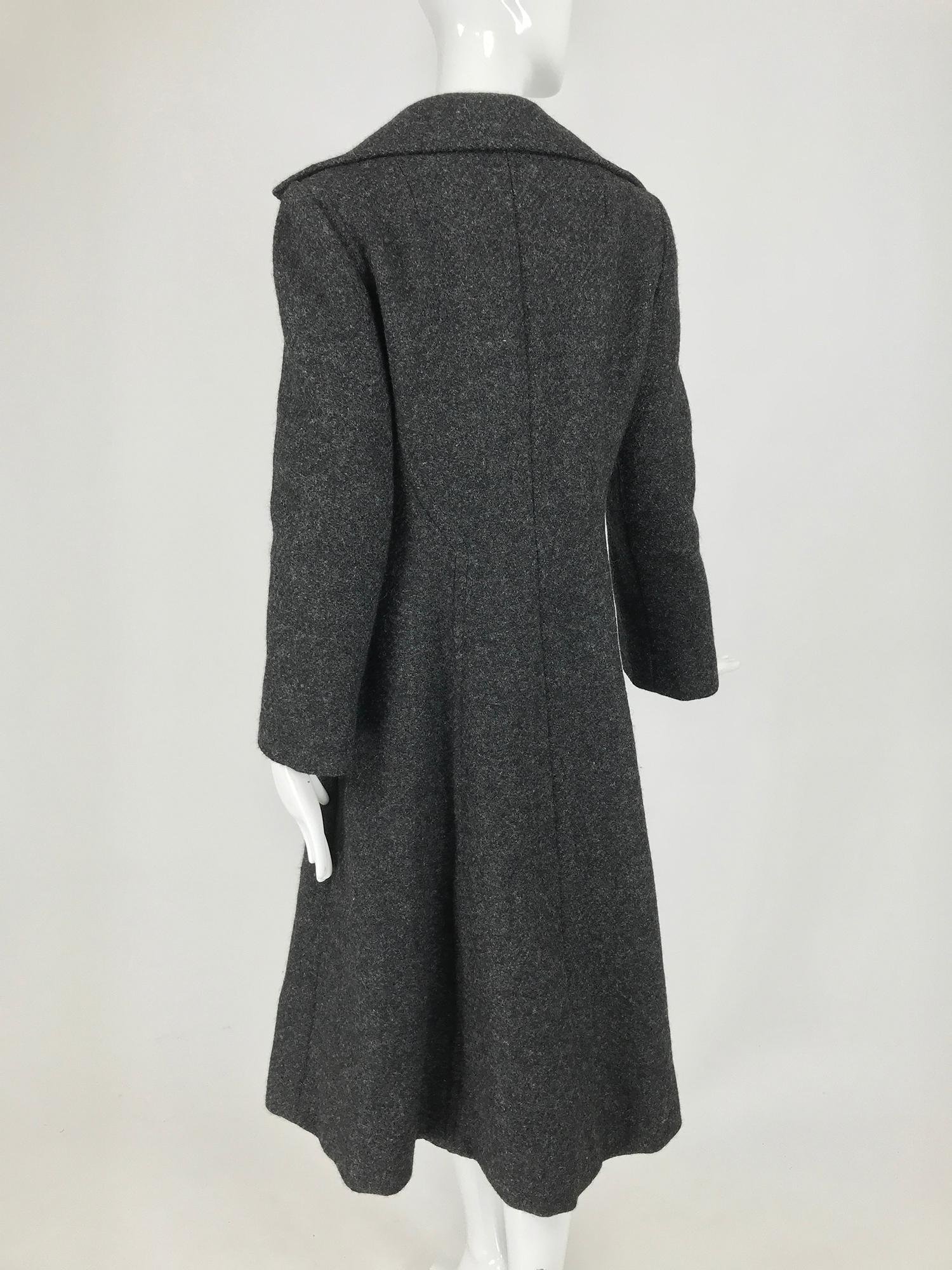 Pauline Trigere Grauer Princess Coat aus Wolle mit Flecken 1950er im Angebot 2