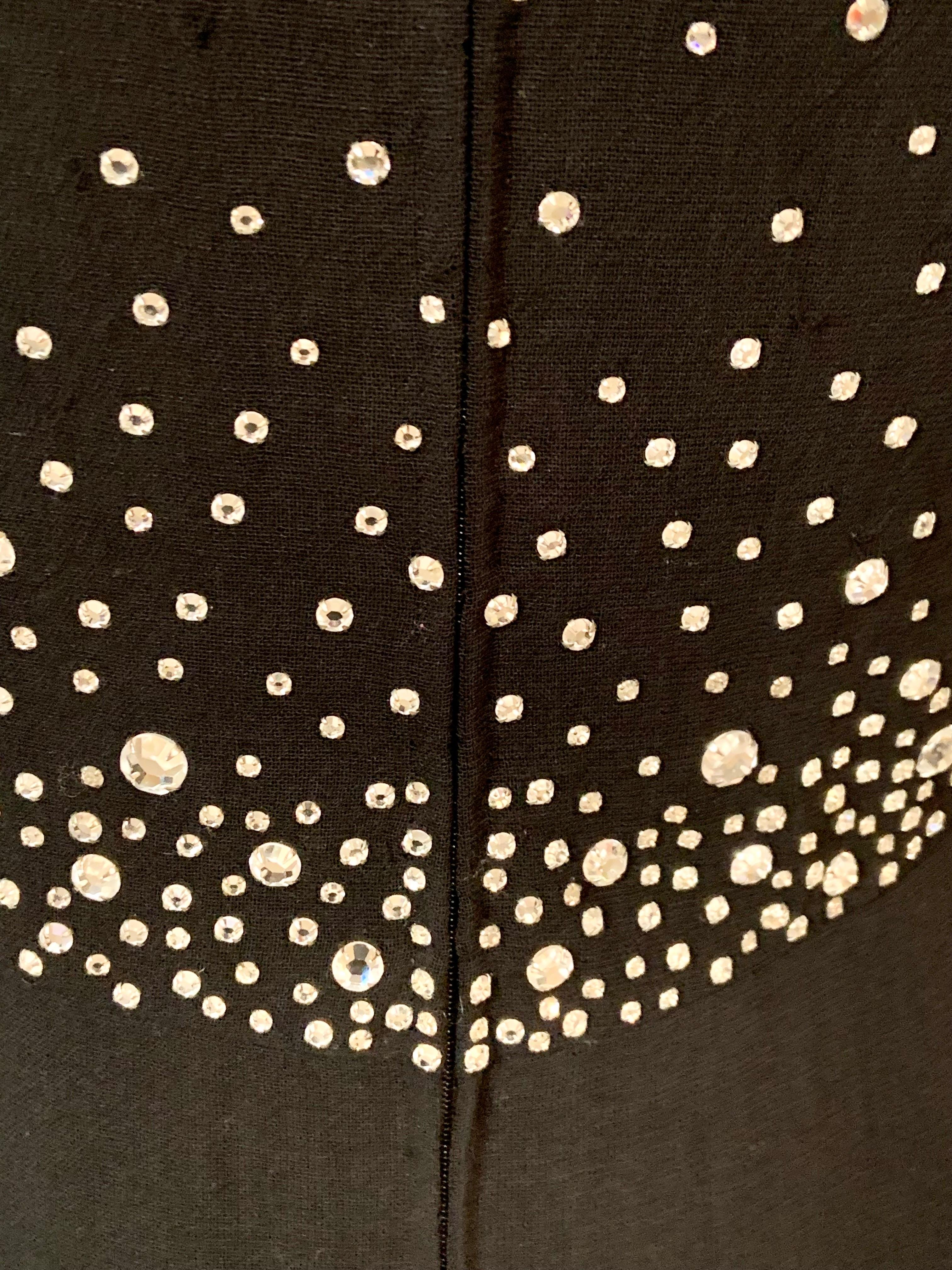 Abito da sera in seta nera con borchie e diamanti di Pauline Trigere Iconic in vendita 9