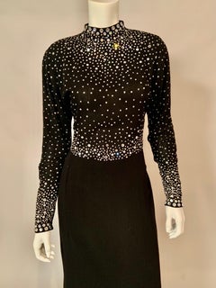 Abito da sera in seta nera con borchie e diamanti di Pauline Trigere Iconic