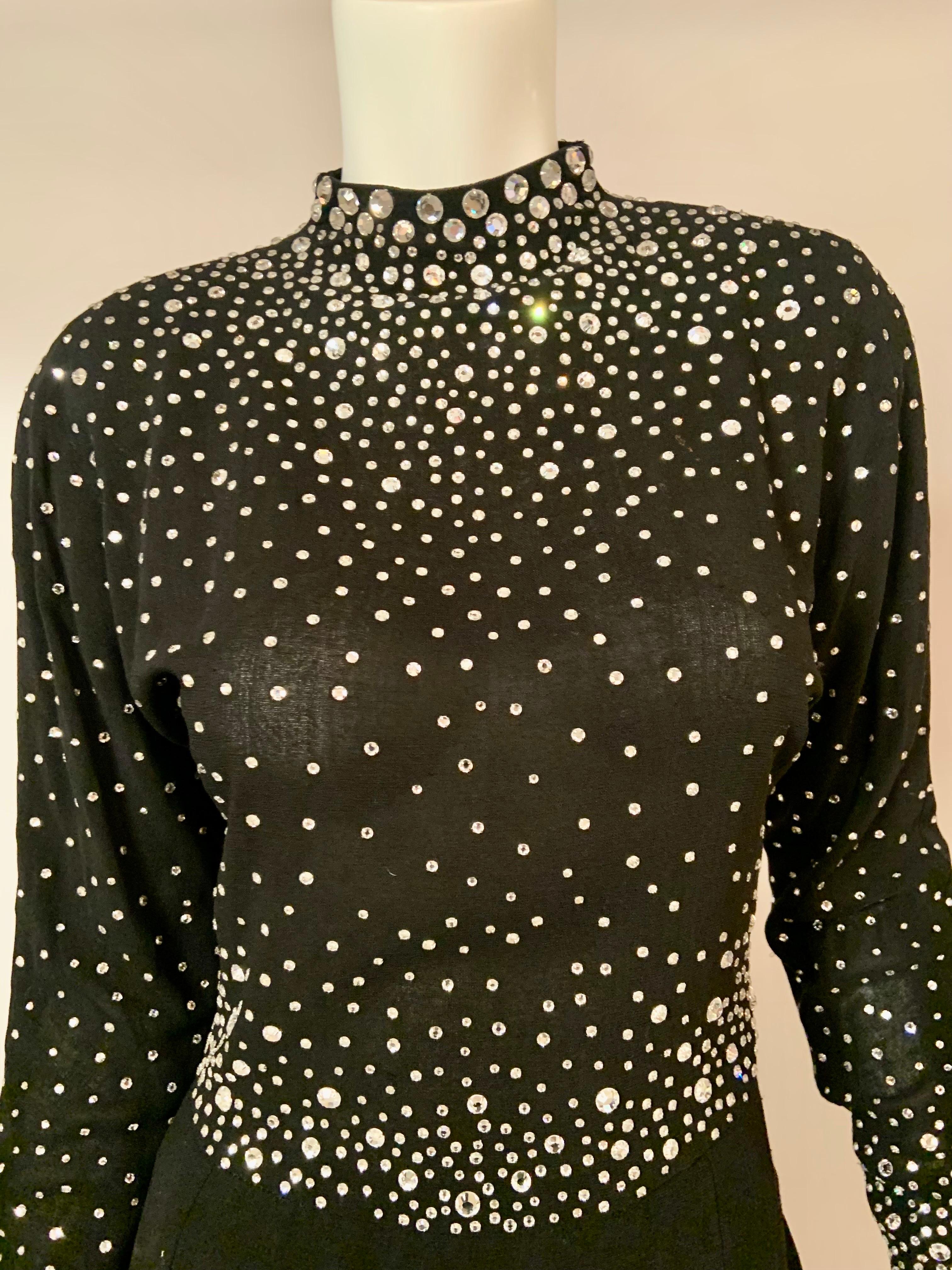 Nero Abito da sera in seta nera con borchie e diamanti di Pauline Trigere Iconic in vendita