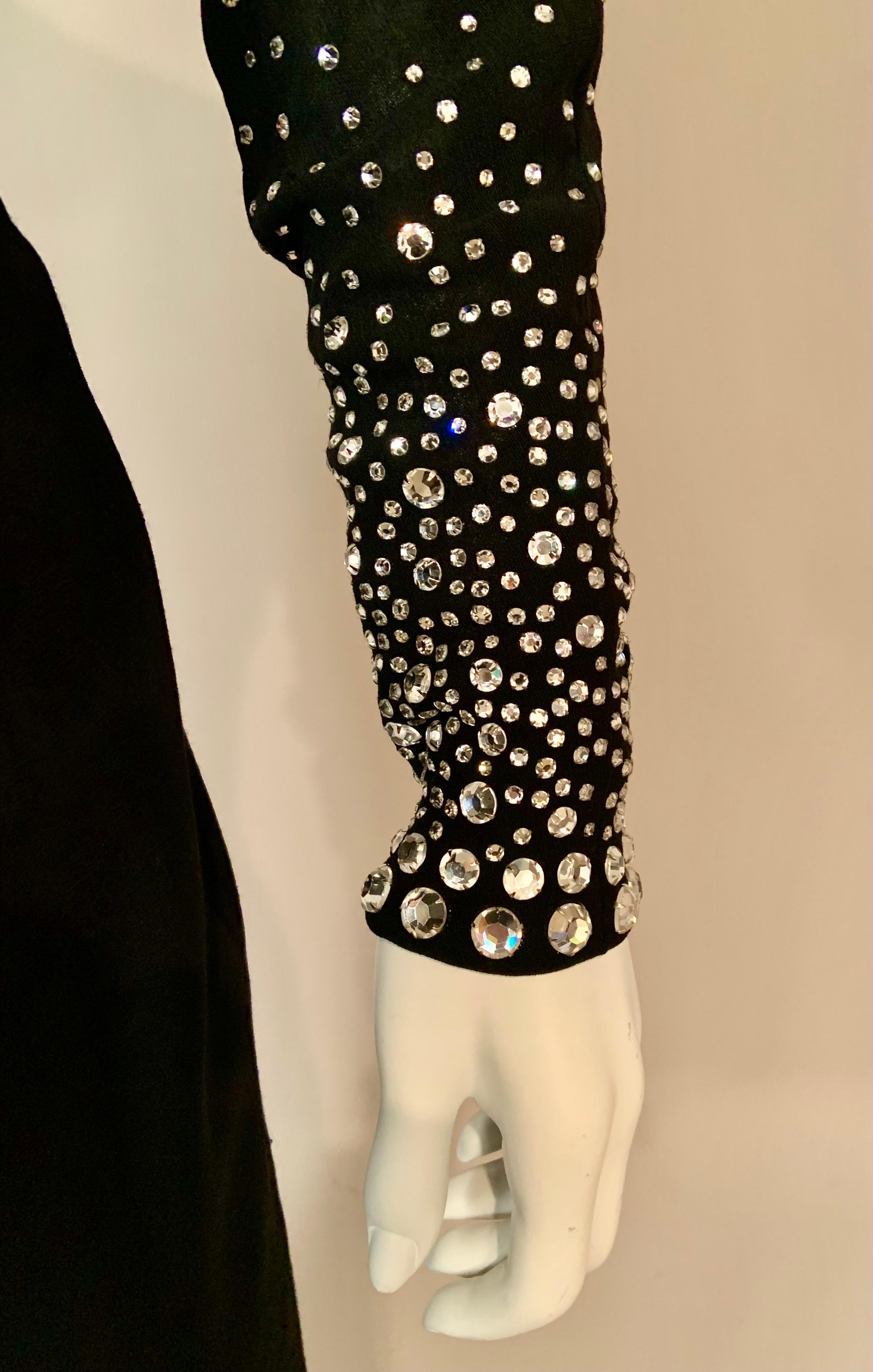 Abito da sera in seta nera con borchie e diamanti di Pauline Trigere Iconic in vendita 2