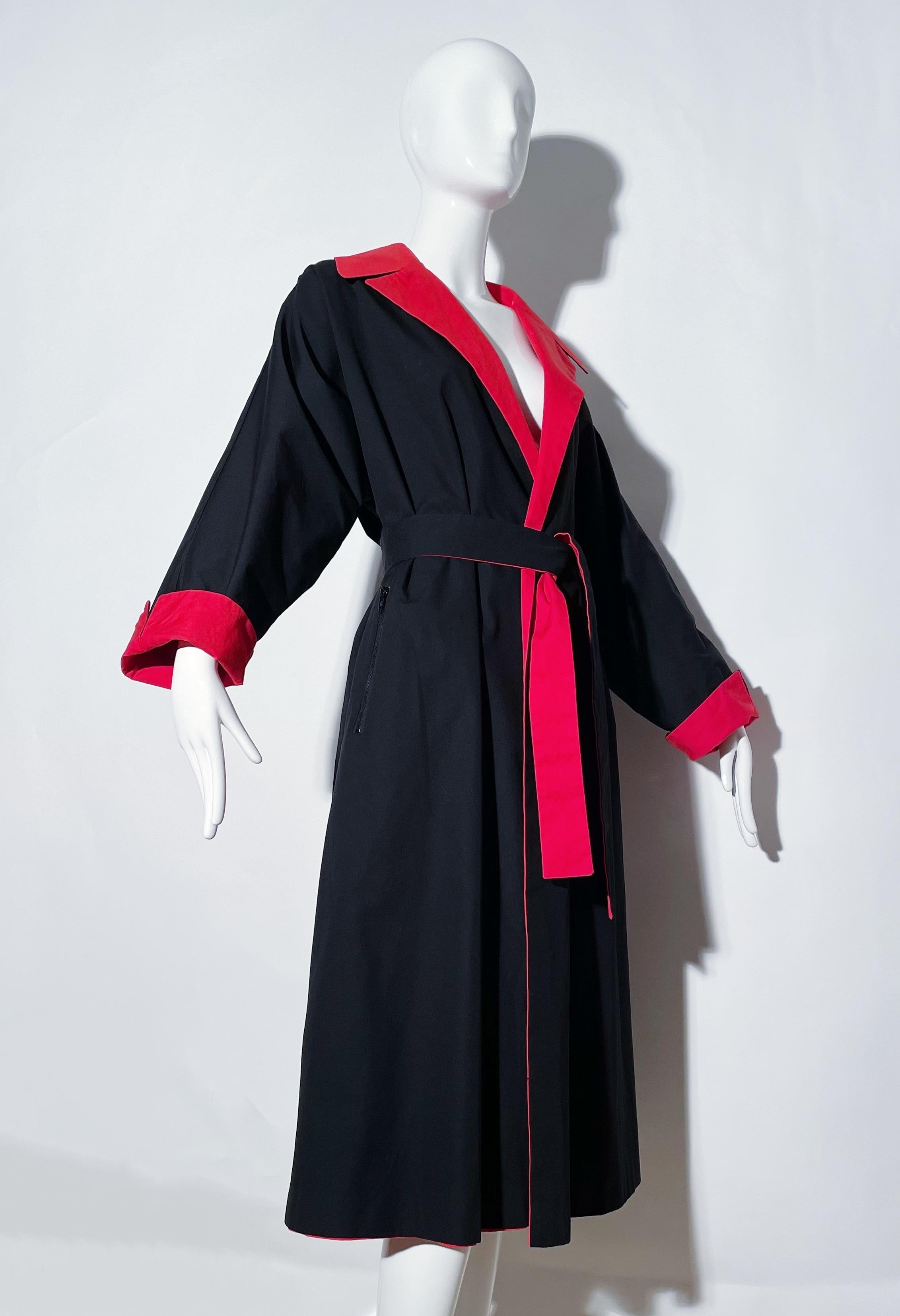 Pauline Trigere Reversible Belted Trench Coat  In Excellent Condition For Sale In Waterford, MI