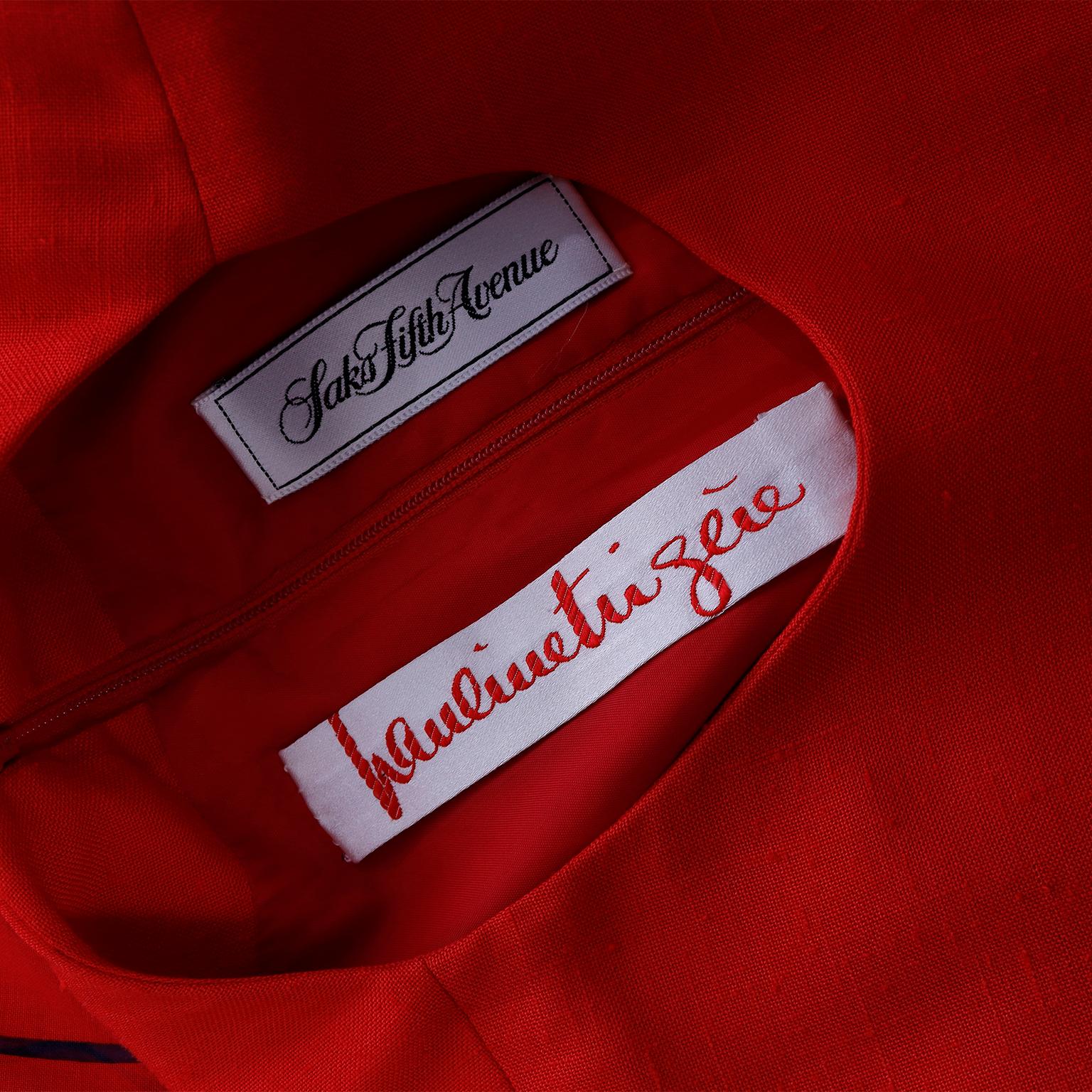 Pauline Trigere - Robe rouge vintage avec manches et écharpe à rayures transparentes en vente 4
