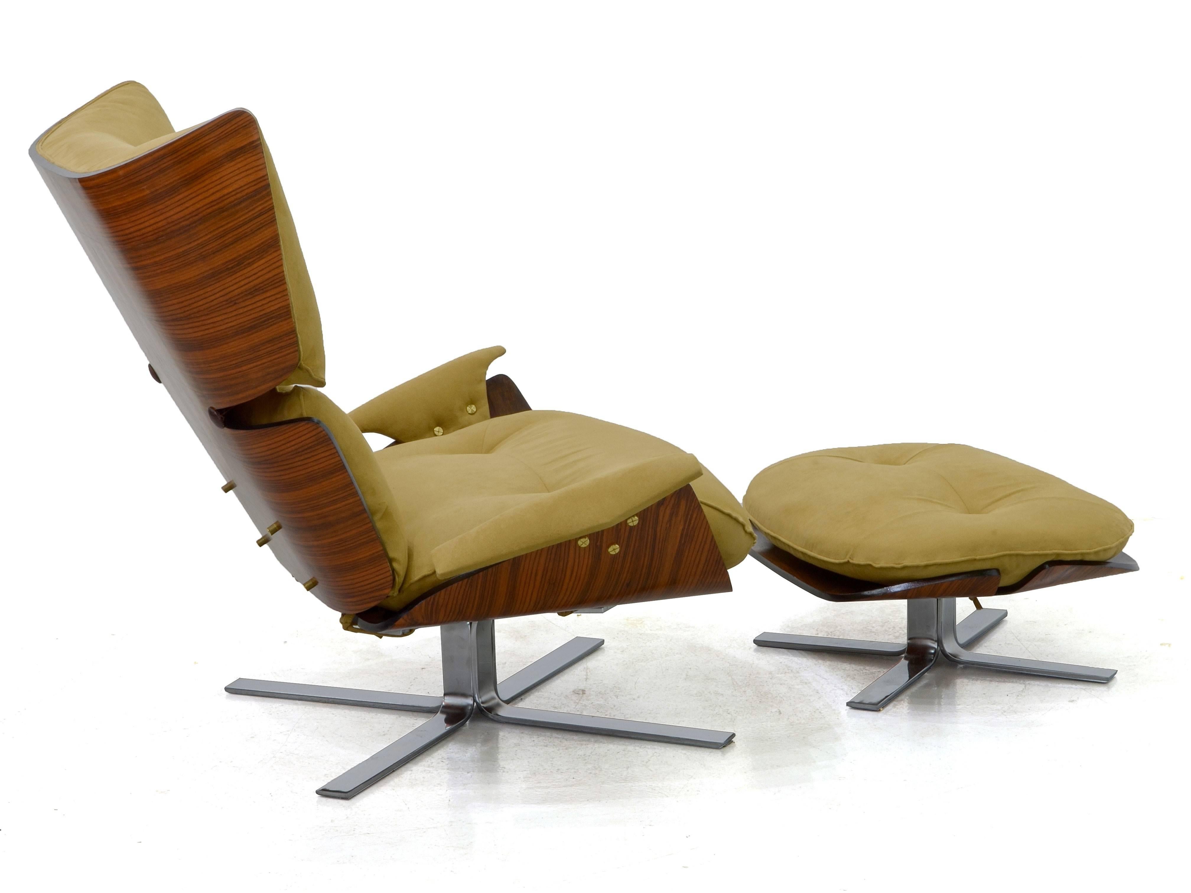 The Paulistana lounge chair, made in the midcentury style, is one of the most recognized pieces created by Jorge Zalszupin. Its structure is made of jacaranda rosewood and the piece has been recently reupholstered and restored.