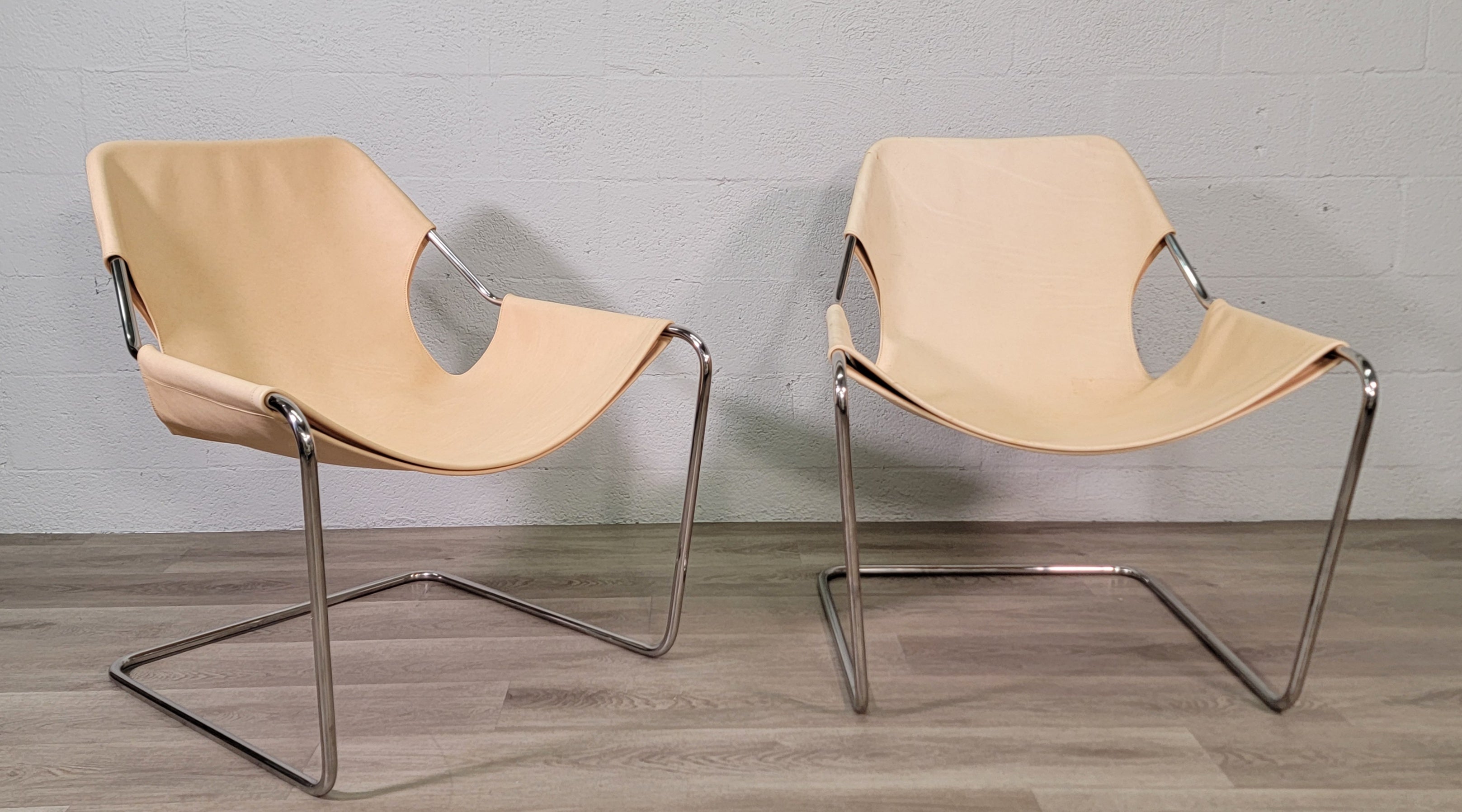 Paulistano Sling Sessel aus natürlichem Leder – ein Paar im Zustand „Gut“ im Angebot in Miami, FL