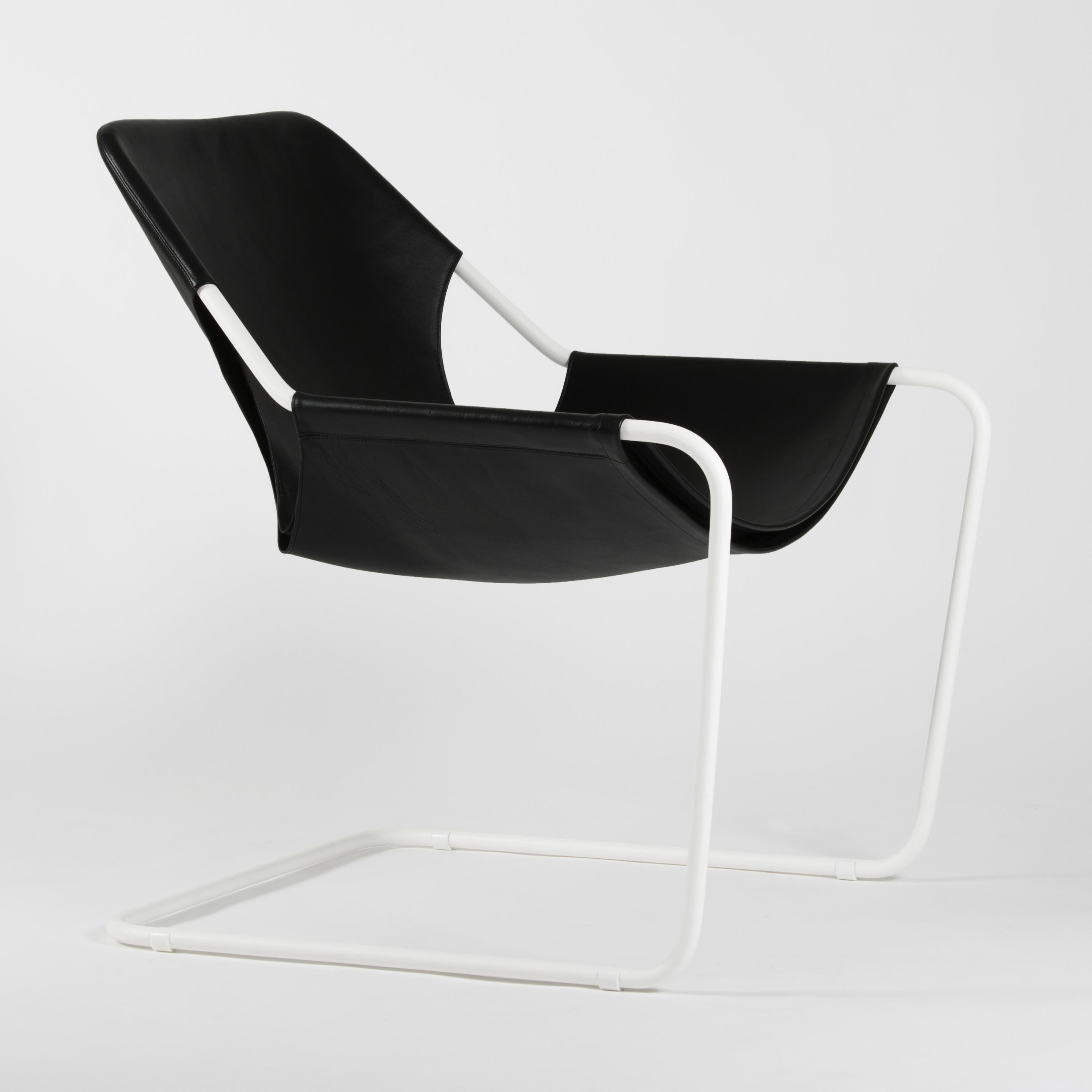 Paulistano Whisky Leather And White Steel Chair by Objekto For Sale 2