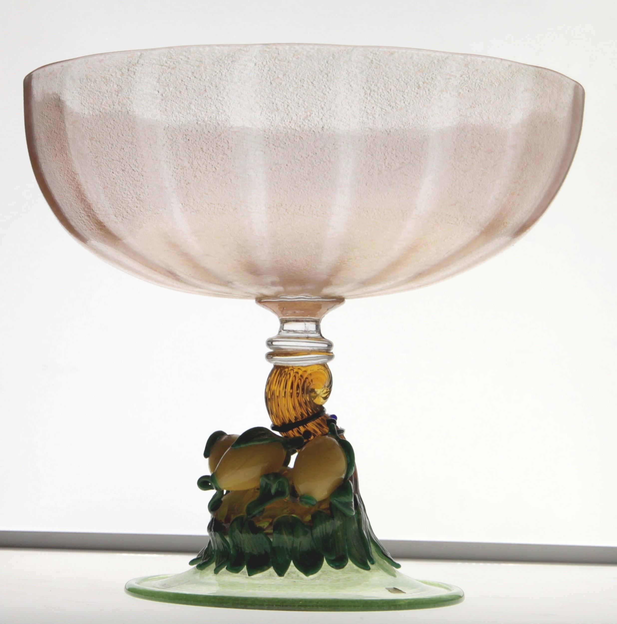 Pauly Venice Cornucopia Footed Bowl, Murano Glass, Gold Leaf Applications, 1960s 4