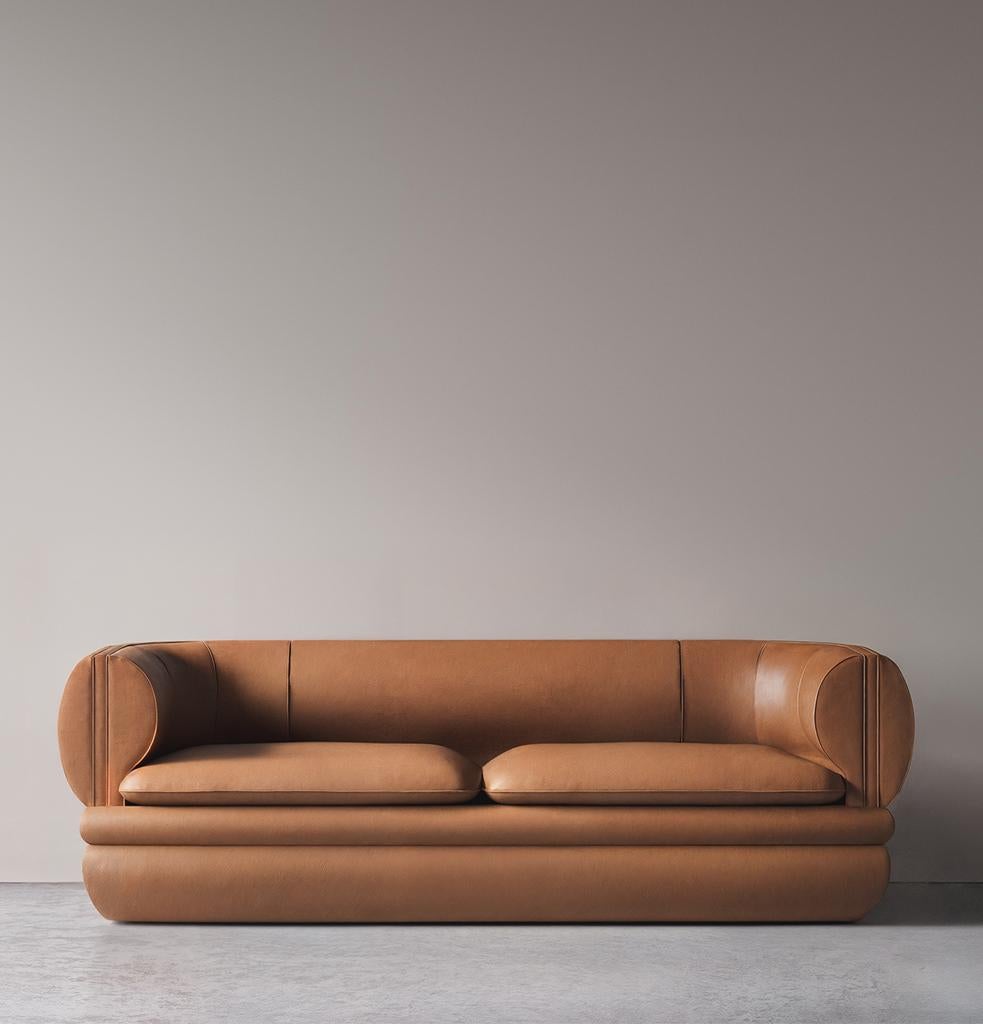 Paus 3-Sitzer Sofa Tan Leder von Hermhaus (Moderne der Mitte des Jahrhunderts) im Angebot