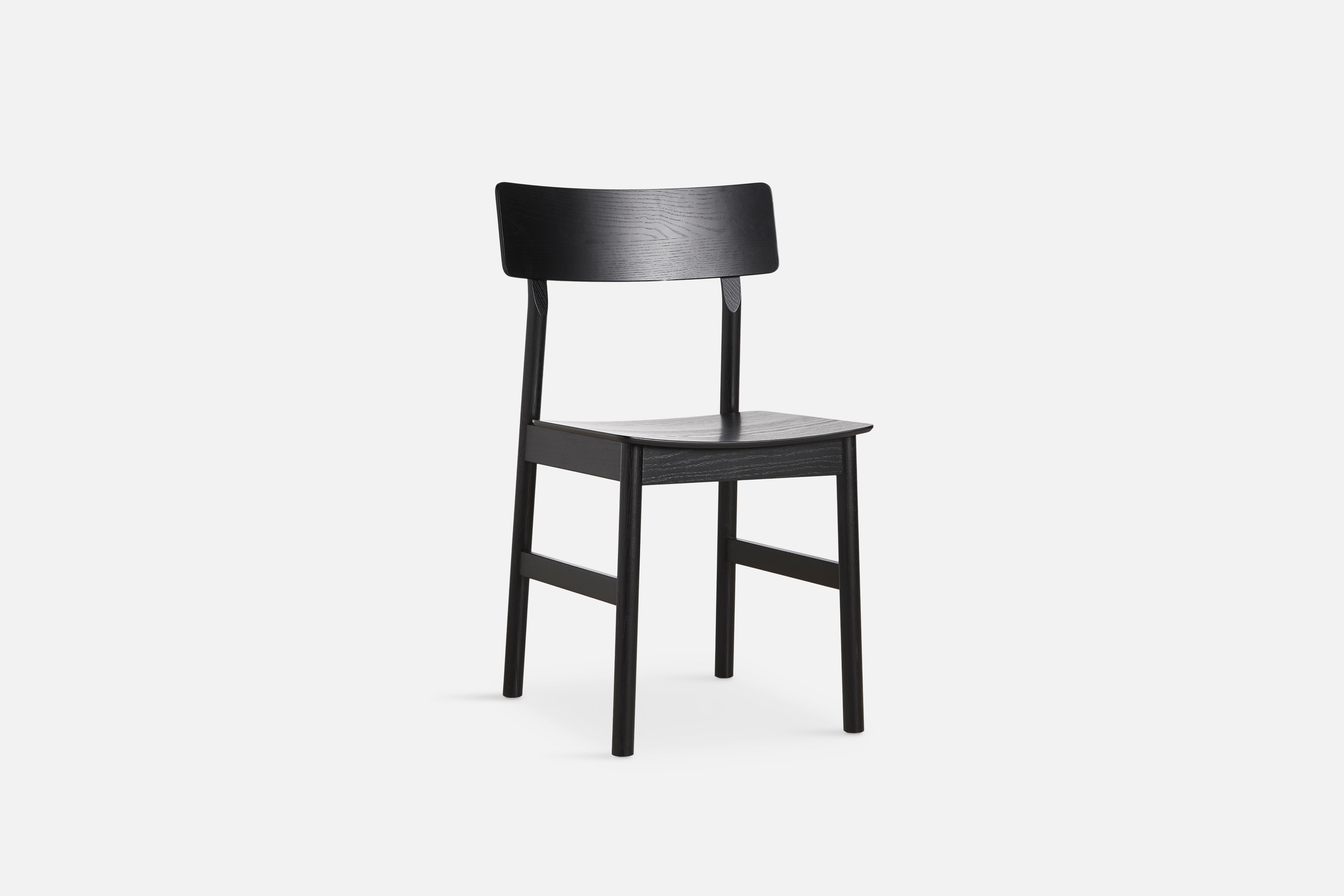 Pause Black Dining Chair 2.0 by Kasper Nyman.
Materials: Ash, Plywood.
Dimensions: D 47 x W 48 x H 80 cm.
Also available in different colours and finishes. 

The founders, Mia and Torben Koed, decided to put their 30 years of experience into a