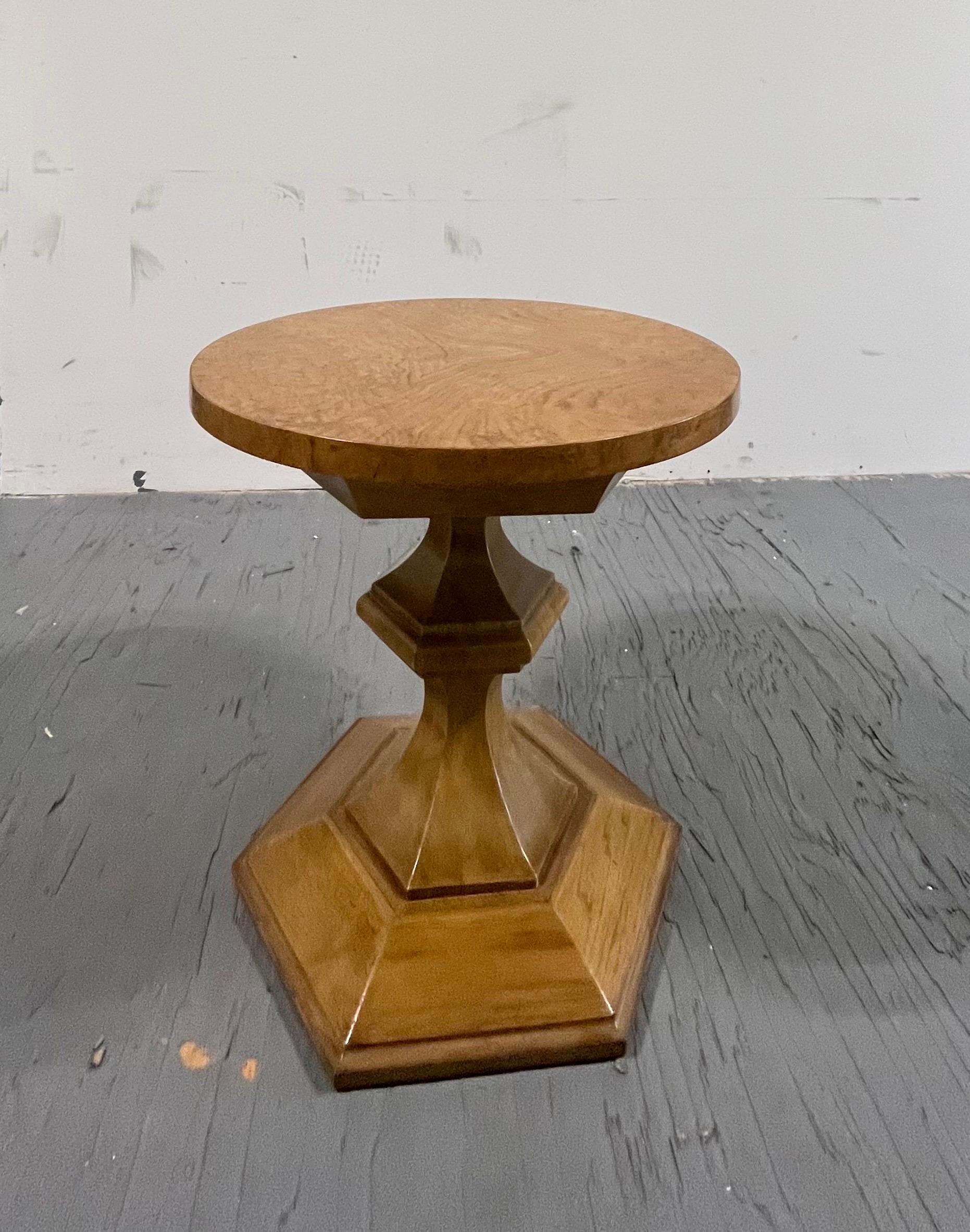 Pavane by Tomlinson Burl Table In Good Condition For Sale In W Allenhurst, NJ