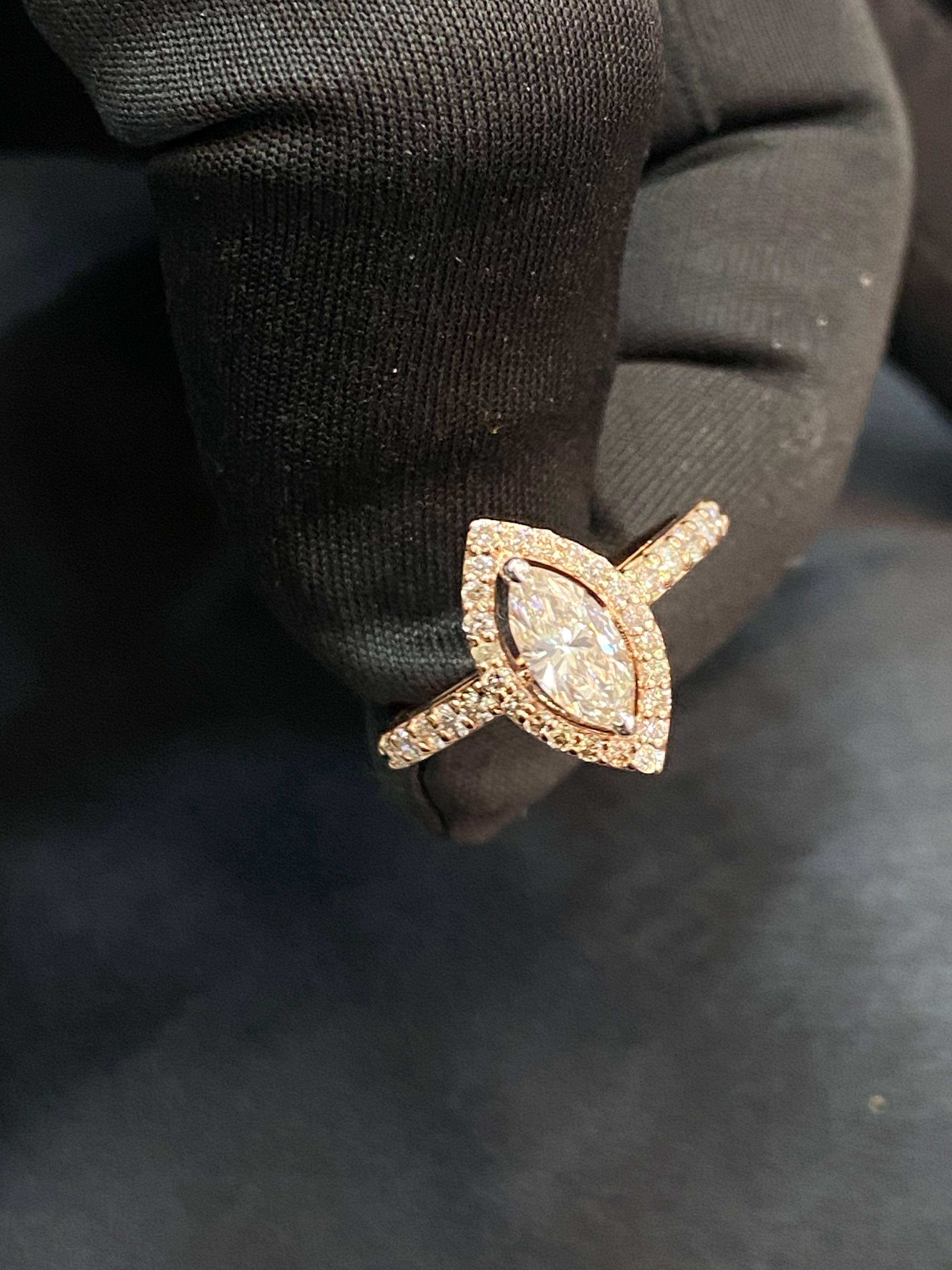 Contemporary Pave 0.90 Cts F/VS1 Marquise Round Shaped Diamonds Engagement Ring 14K Rose Gold For Sale