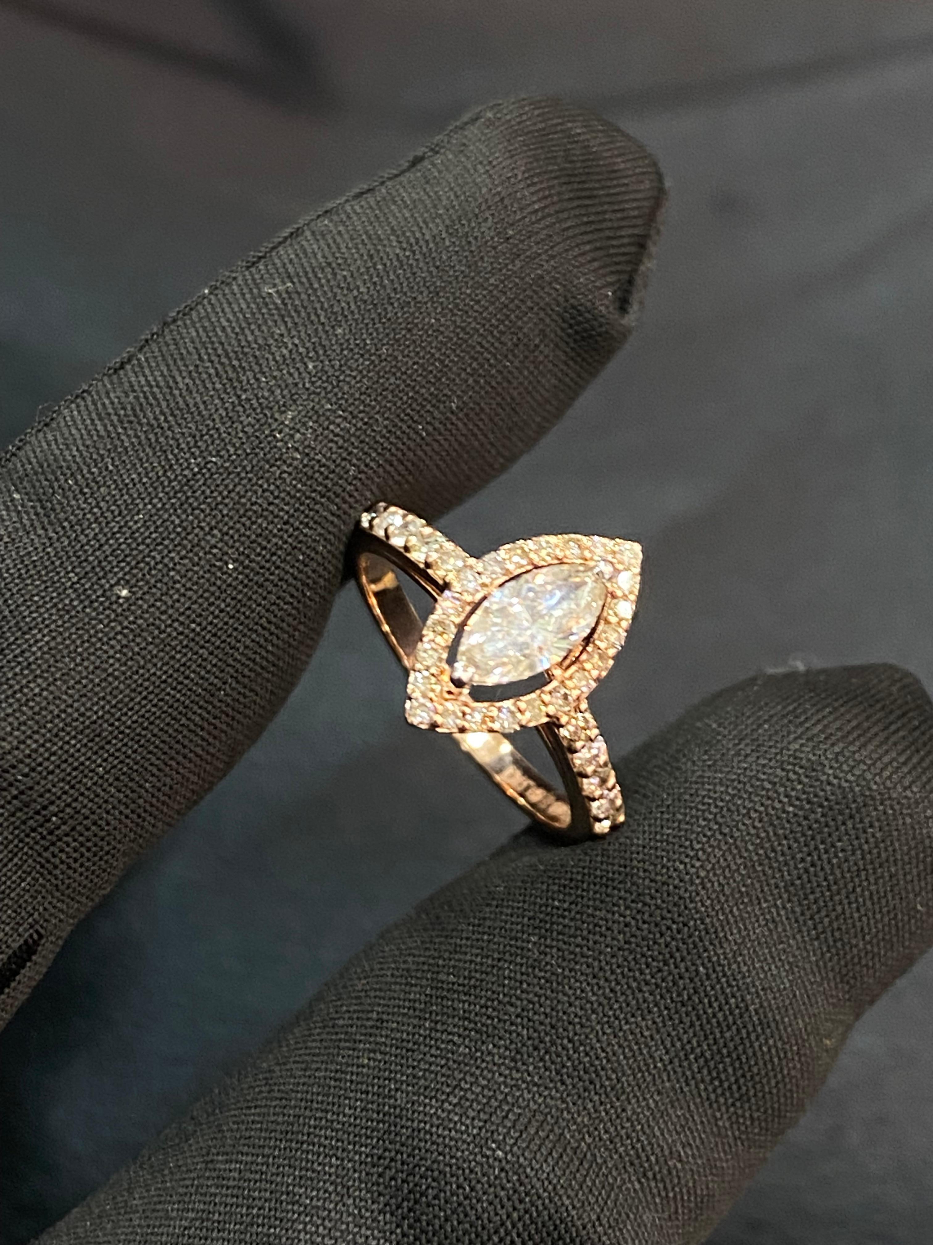 Taille Marquise Bague de fiançailles en or rose 14 carats avec diamants ronds de forme marquise F/VS1 pavés de 0,90 carat en vente