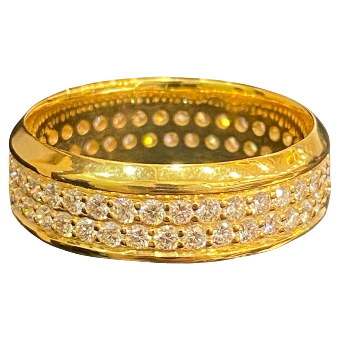 Pave 2.20 Cts Round Brilliant Cut F/VS1 Diamonds Men's Band Ring 18K Yellow Gold