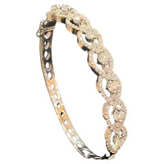Armband mit Scharnier, 2,70 Karat Diamanten im runden Brillantschliff F/VS1, 14K Weißgold