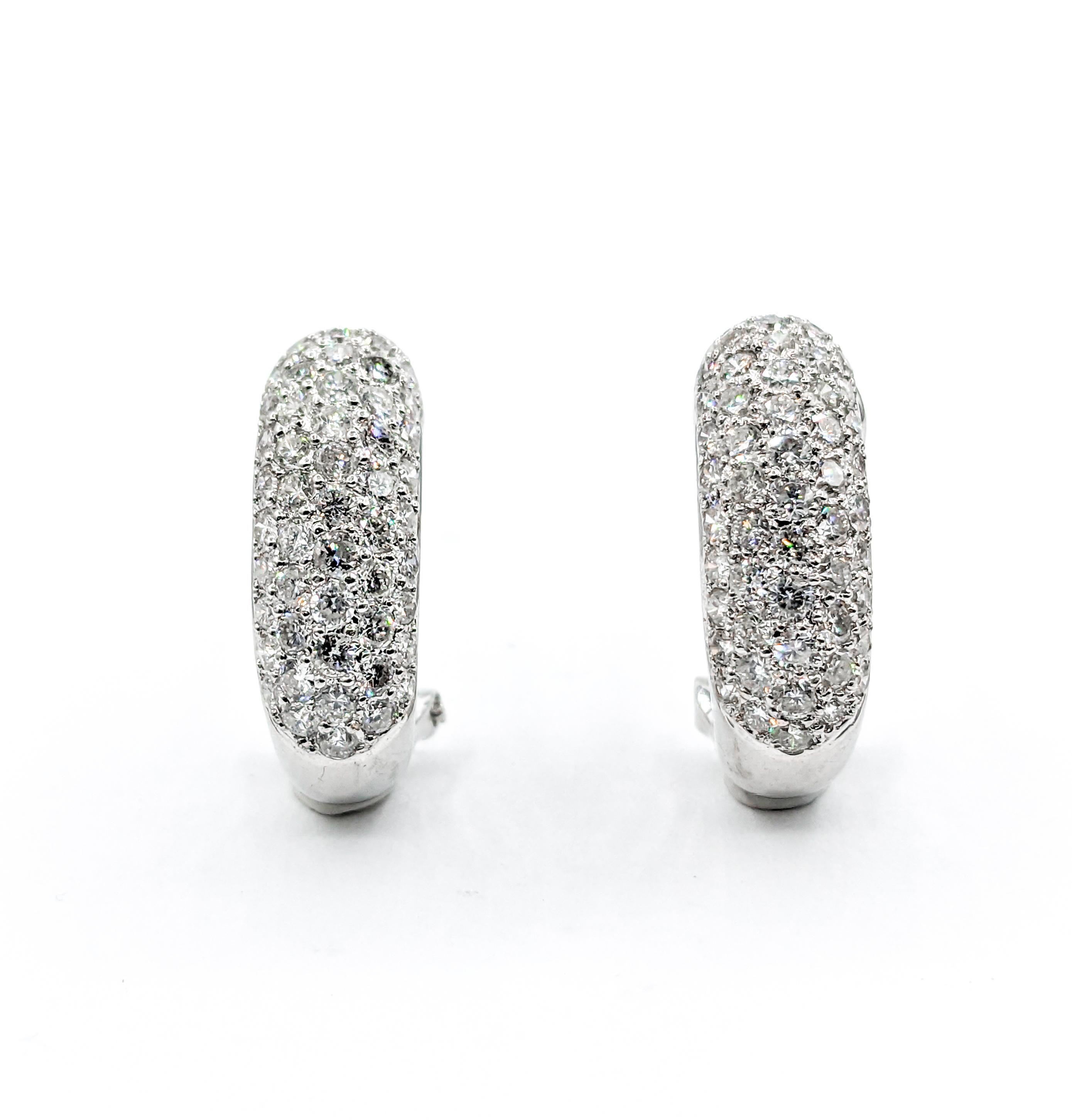 Pave 2ctw Diamond Huggie Hoops in oro bianco in vendita 2