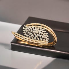 Pave 3.63 Cts F/VS1 Oval Pear Round Shape Diamonds Hinged Bracelet 14K Rose Gold