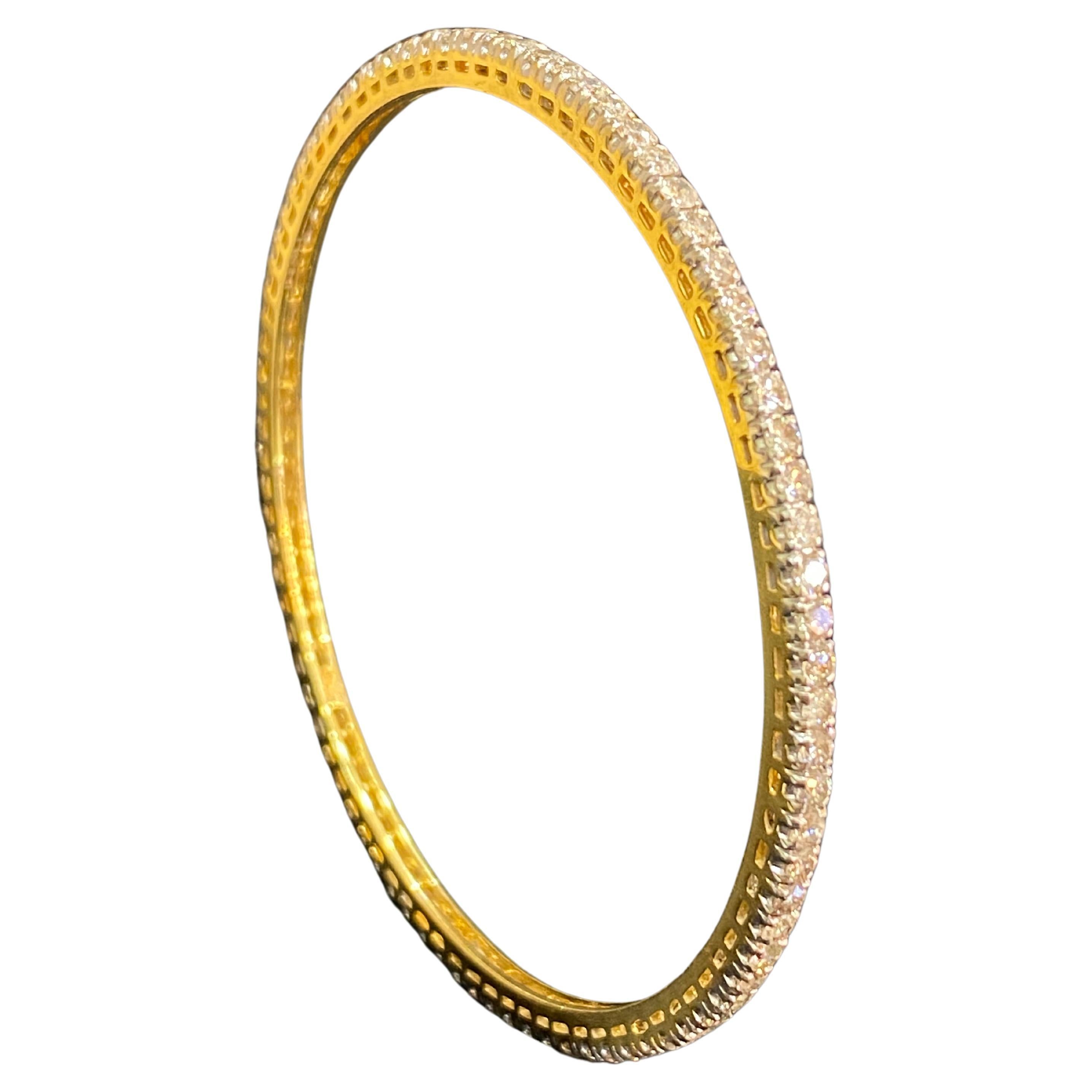 Pave 4.88 Cts Round Brilliant Cut F/VS1 Diamonds Eternity Bangle 18K Yellow Gold