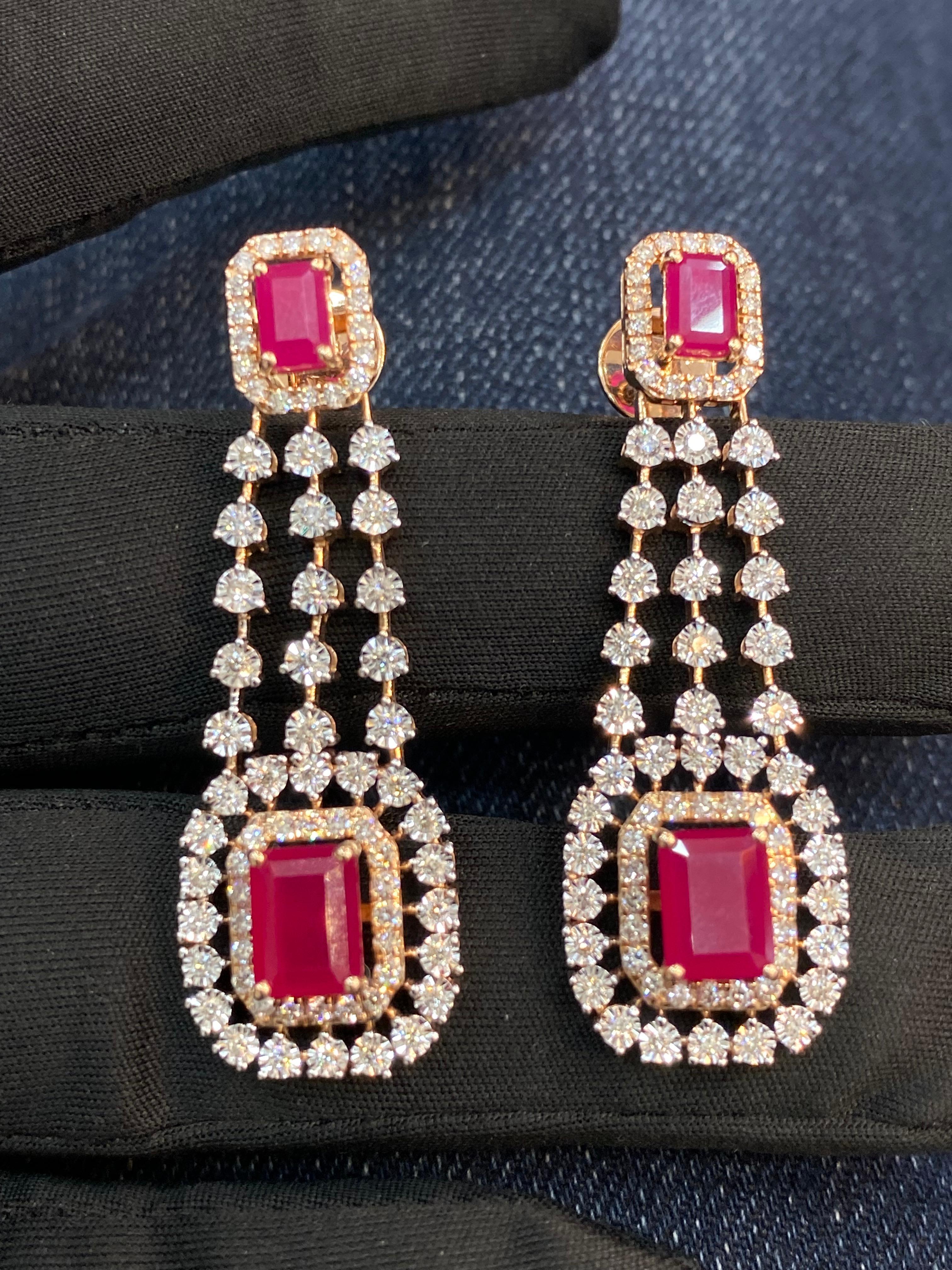 Taglio rotondo Orecchini Pave 5.40 Cts F/VS1 Diamanti Brillanti Rotondi Rubino Dangle Oro Rosa 14K in vendita