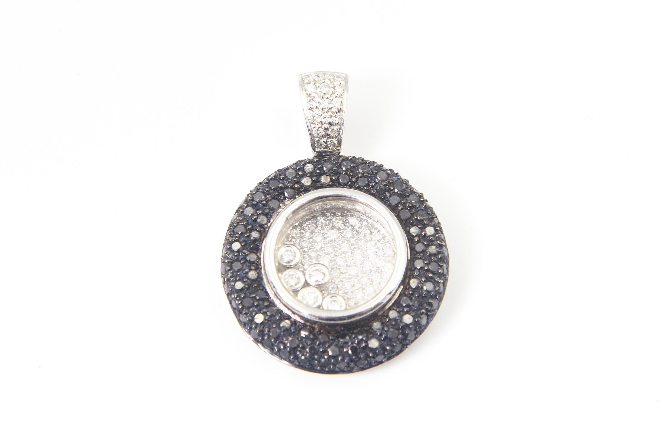da uomo o donna Collana con ciondolo in oro bianco con diamanti bianchi e neri fluttuanti in vendita
