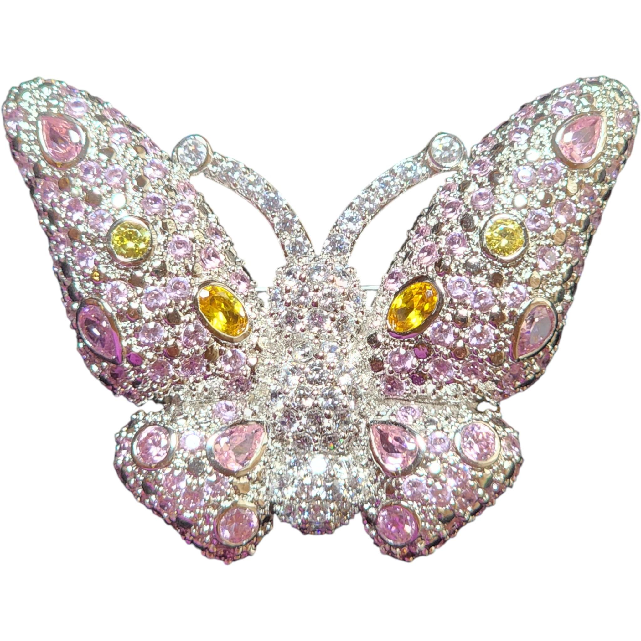 Pavé-Schmetterlingsbrosche mit rosa, gelben und klaren Kristallen in silberfarbener Fassung