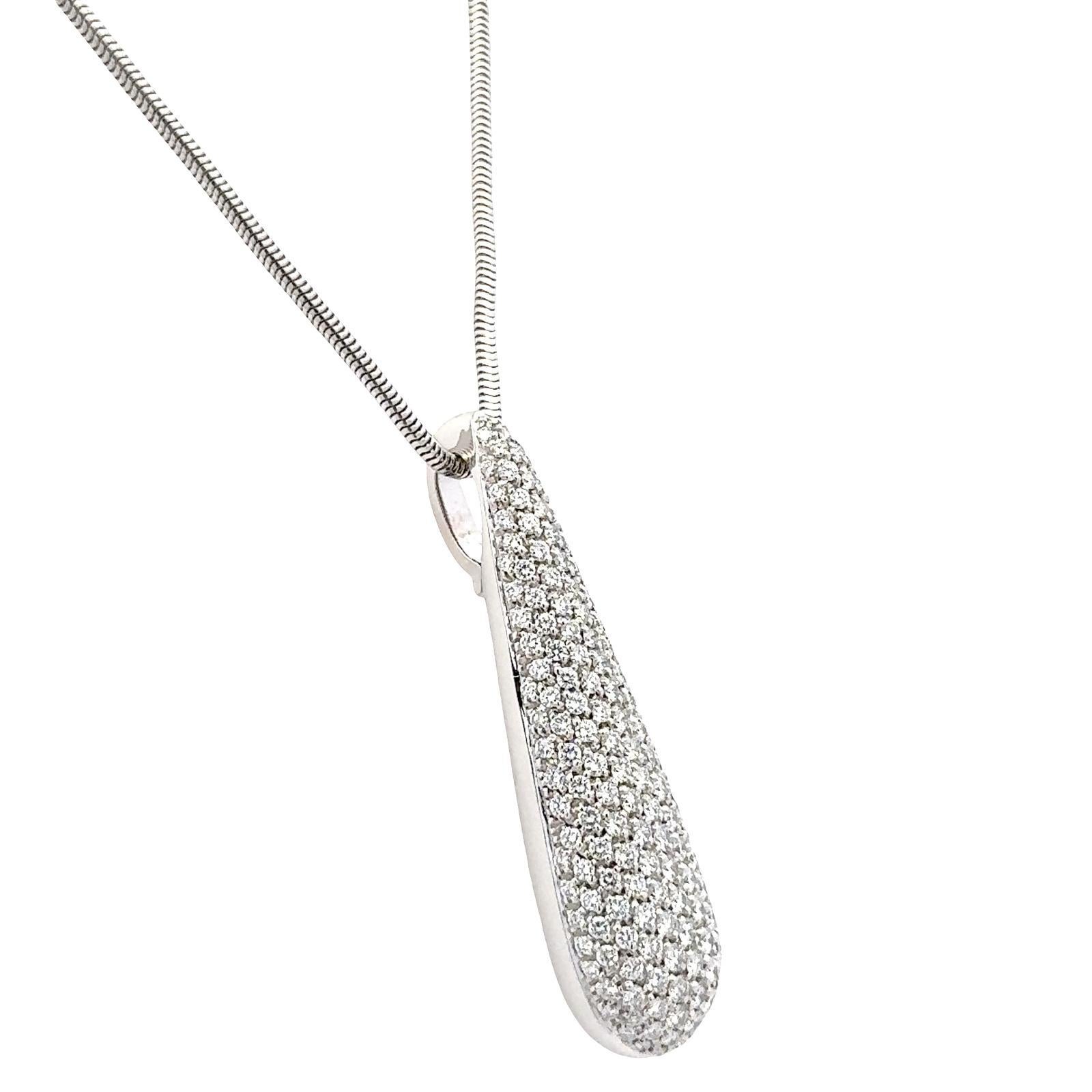 Collier avec pendentif en forme de goutte en or blanc 18 carats Pavé Diamond Snake Chain en vente 2