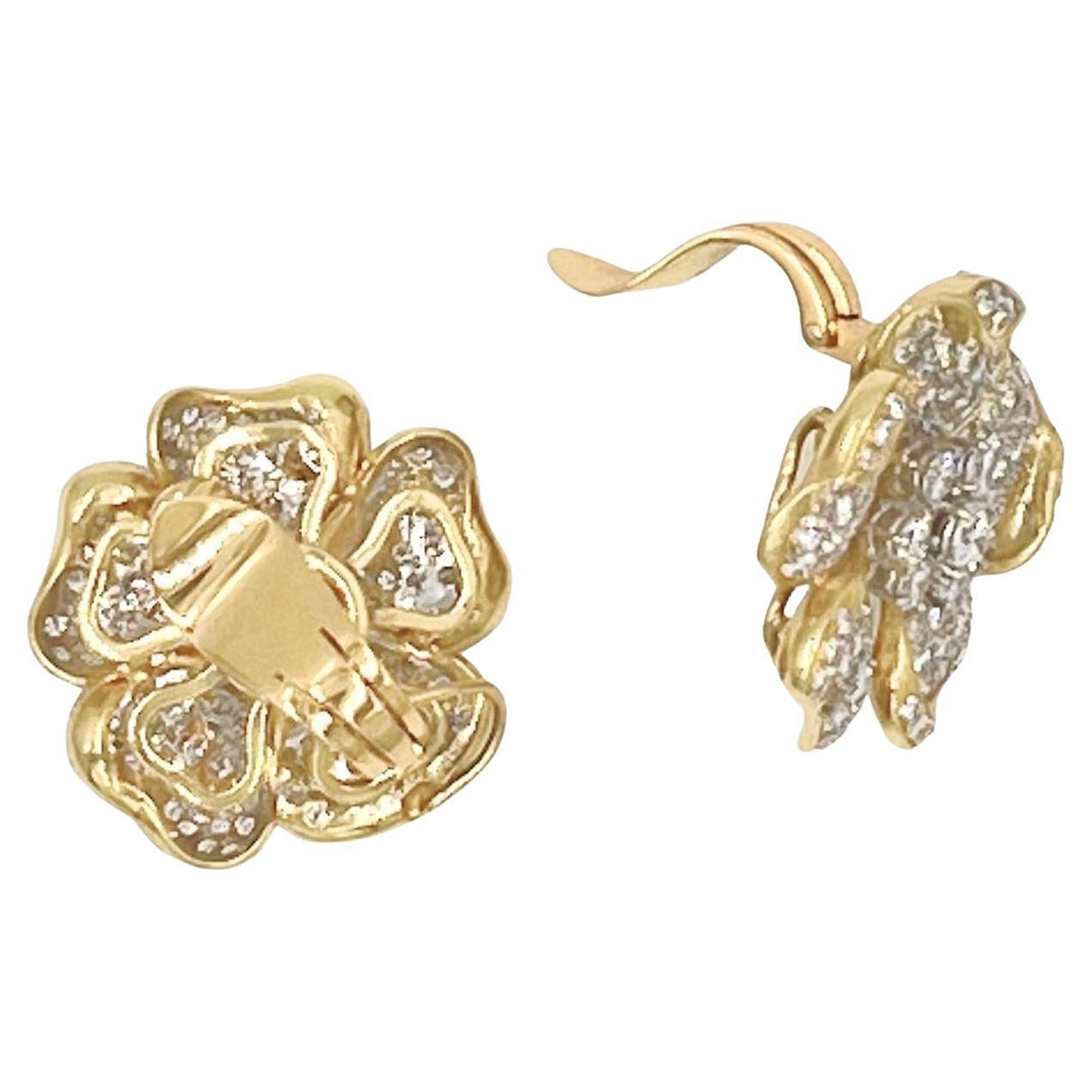 Women's Pavé Diamond 18k Gold Flower Earrings
