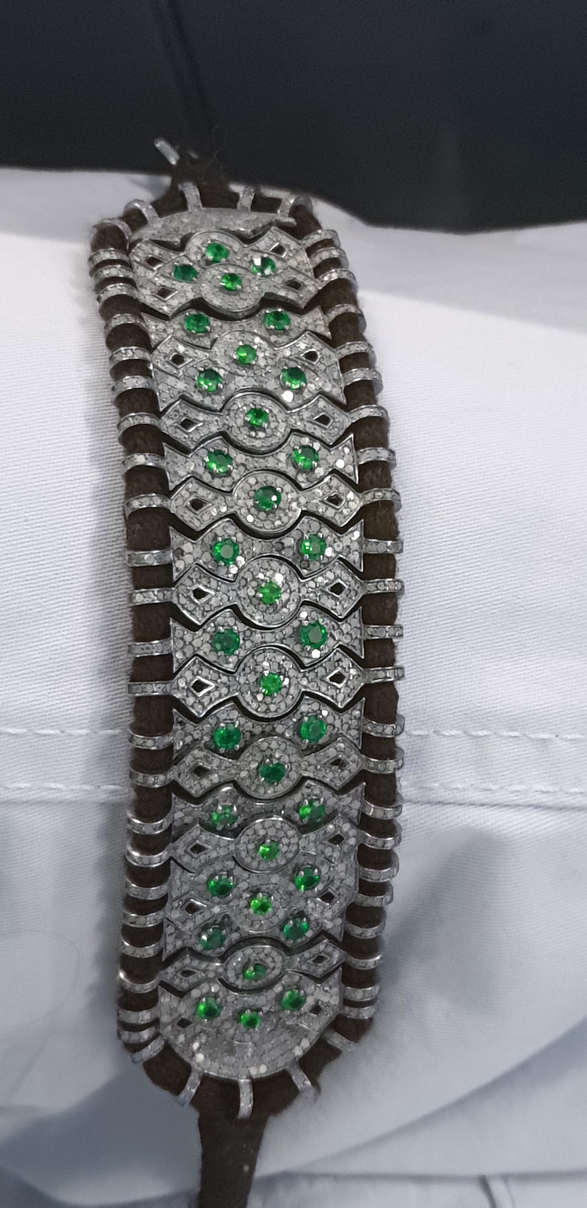 Pave Diamond 1pc  thread bracelet  pave diamond thread  In New Condition For Sale In Chicago, IL