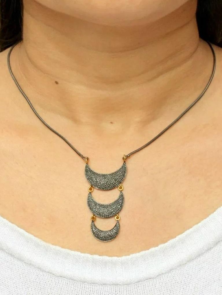 Pave Diamond 3 Crescent Moon Necklace Religious Jewelry In New Condition For Sale In Chicago, IL