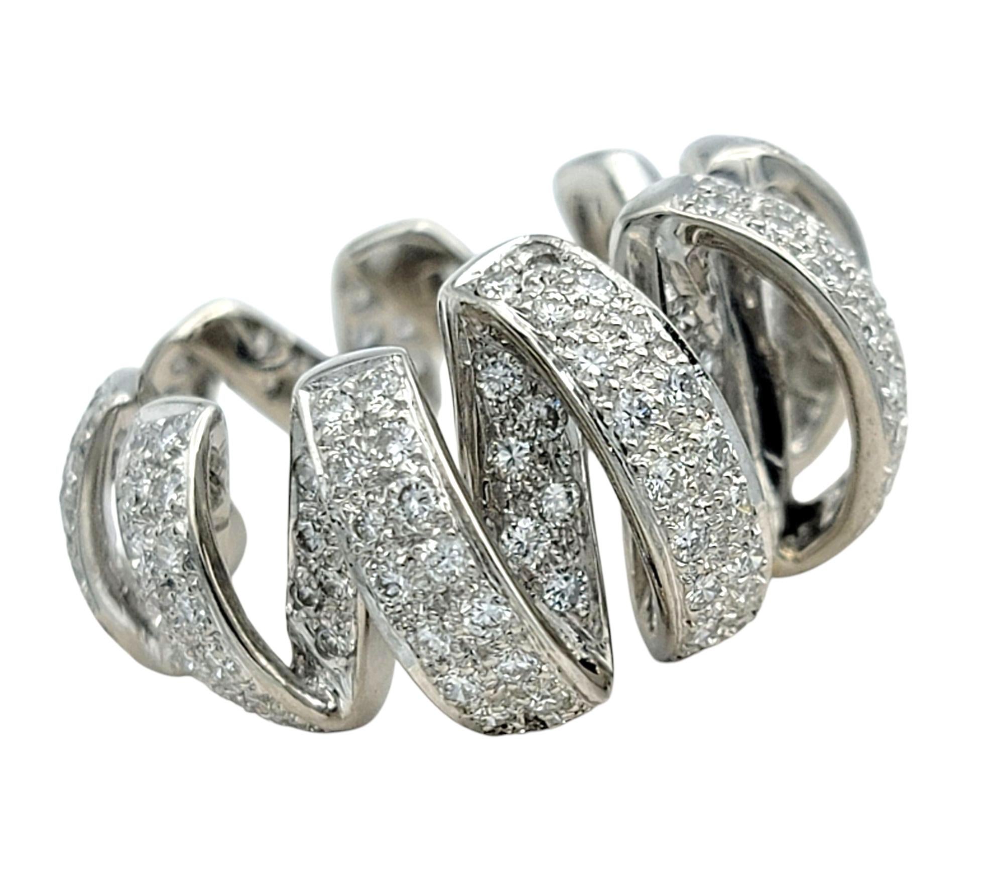 Contemporary Pavé Diamond 3D Wavy Ribbon Motif Graduated Band Ring in Polished Platinum For Sale