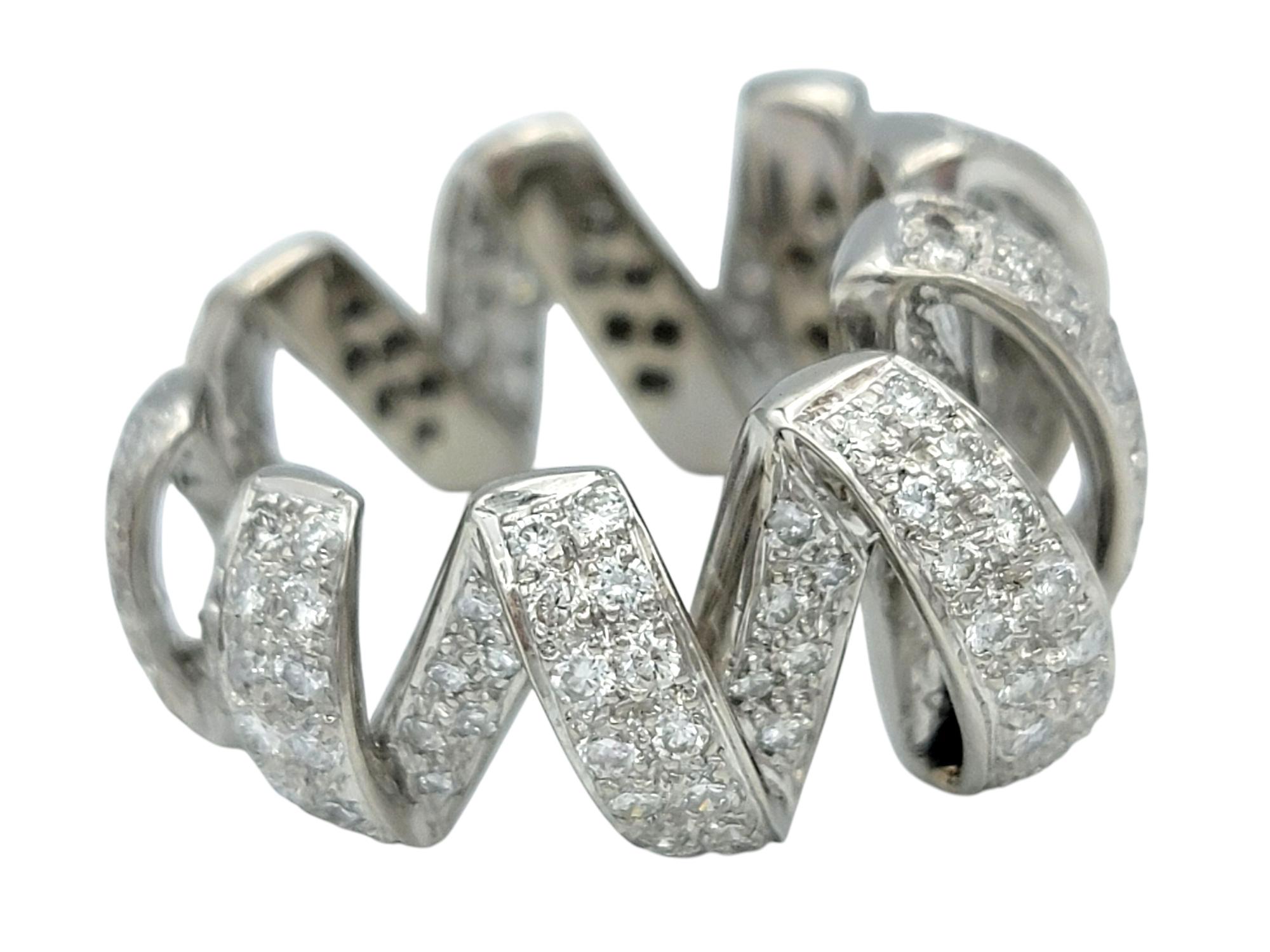 Pavé Diamond 3D Wavy Ribbon Motif Graduated Band Ring in Polished Platinum In Good Condition For Sale In Scottsdale, AZ