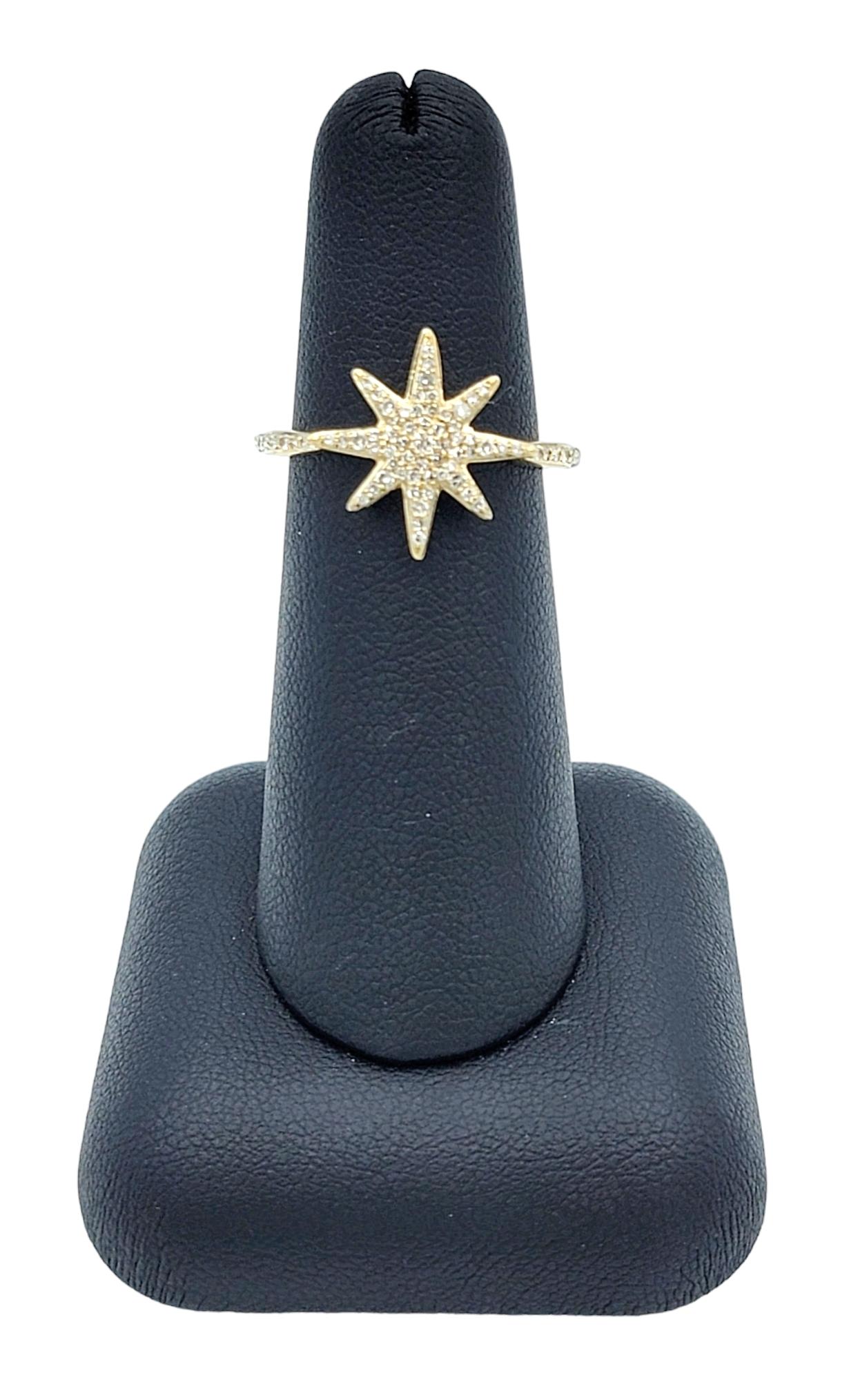 Pavé Diamond 8-Point Star Motif Band Ring in Polished 14 Karat Yellow Gold In Good Condition For Sale In Scottsdale, AZ