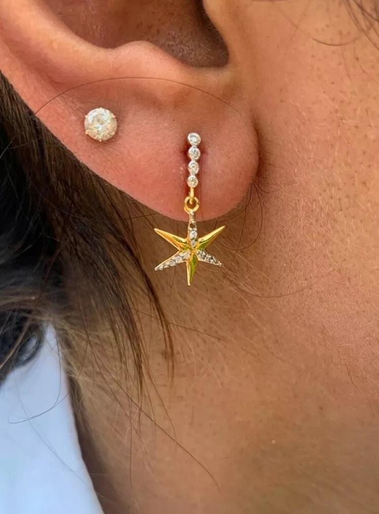 Orecchino pendente con stella in oro 14k e diamanti Pave In condizioni Nuovo in vendita a Chicago, IL