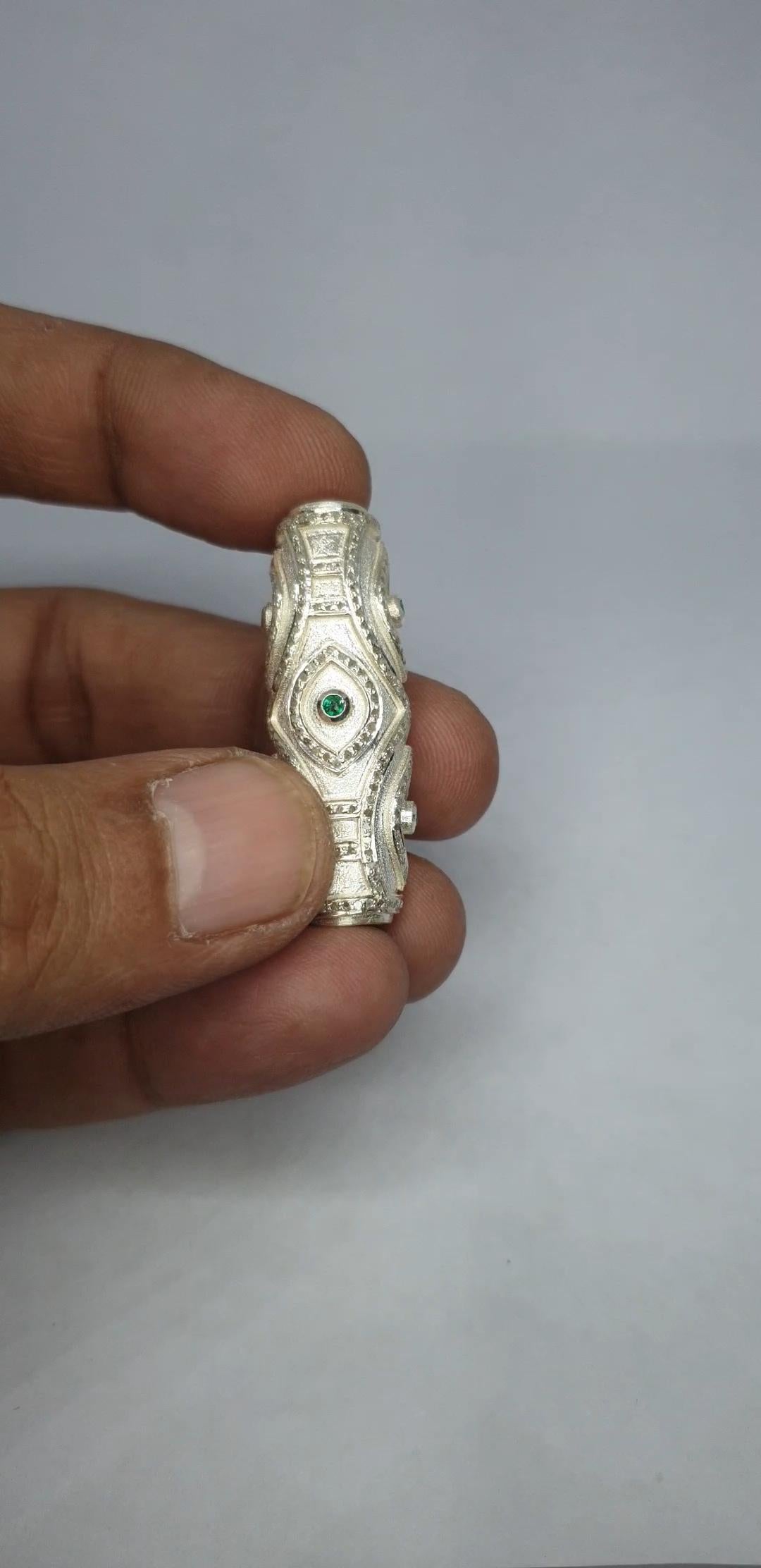 Perline Dze con diamanti e smeraldi in pavé Argento 925 in vendita 4