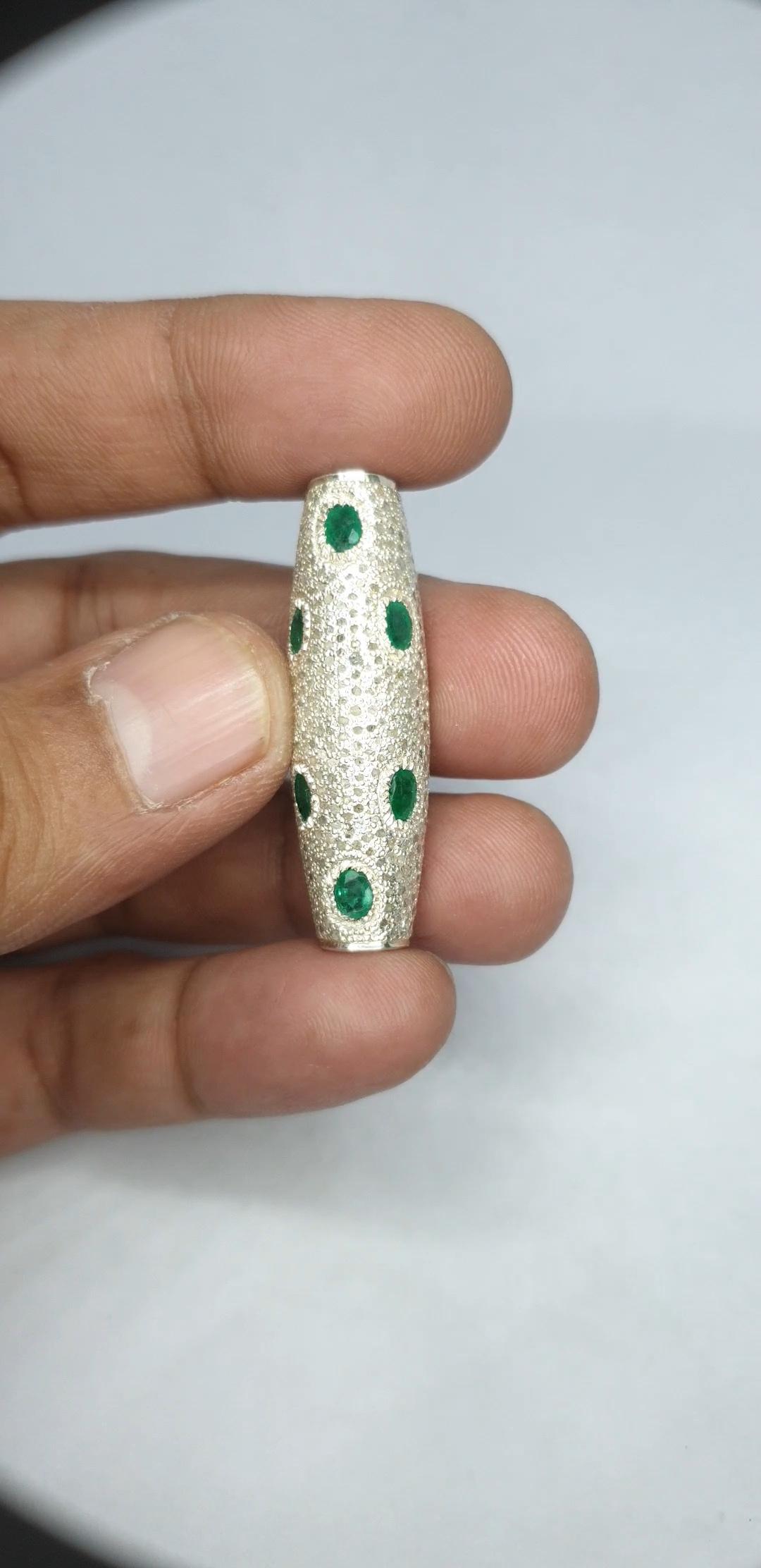 Perline Dze con diamanti e smeraldi in pavé Argento 925 in vendita 3