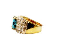 18kt Yellow Gold Wide Diamond Band with Turquoise 2.50 Carat VS-G Quality