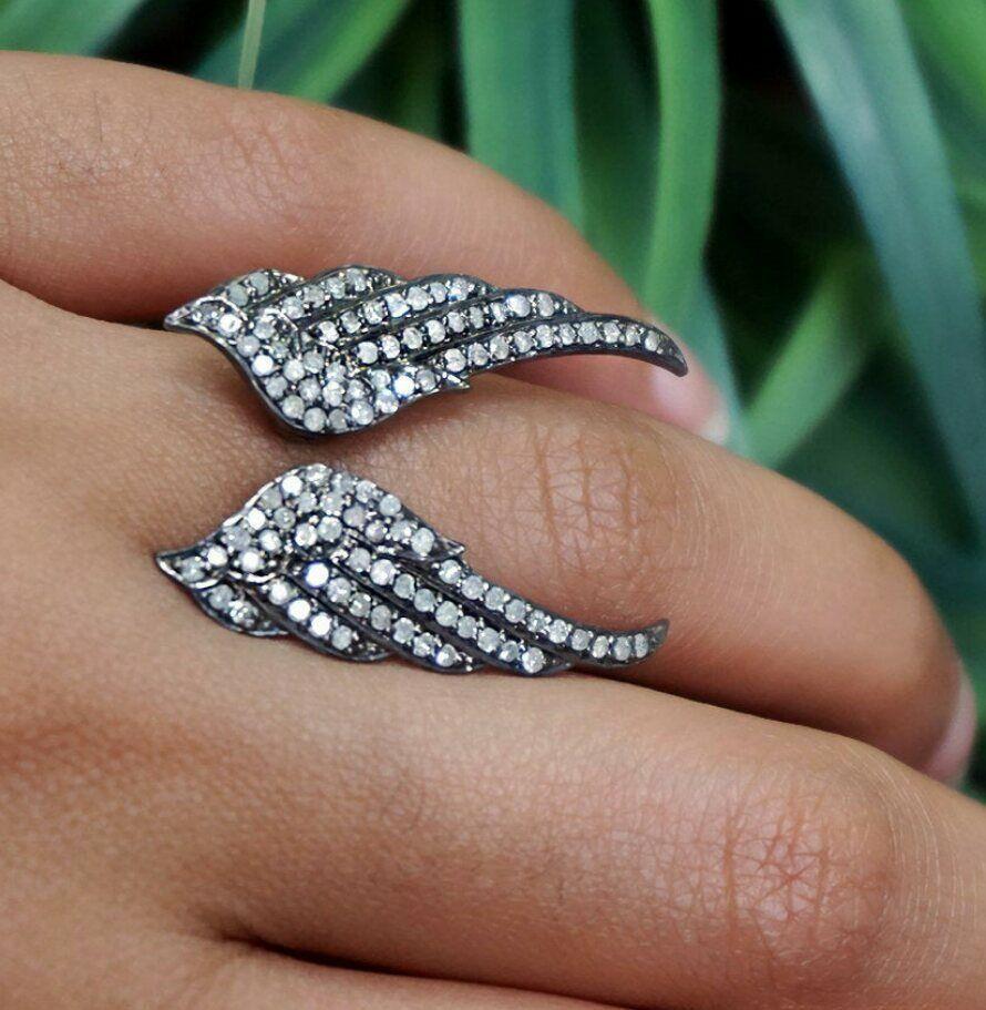 Anello con pavé di diamanti ad ala d'angelo Anello di diamanti in argento 925 Regalo di compleanno in vendita 2