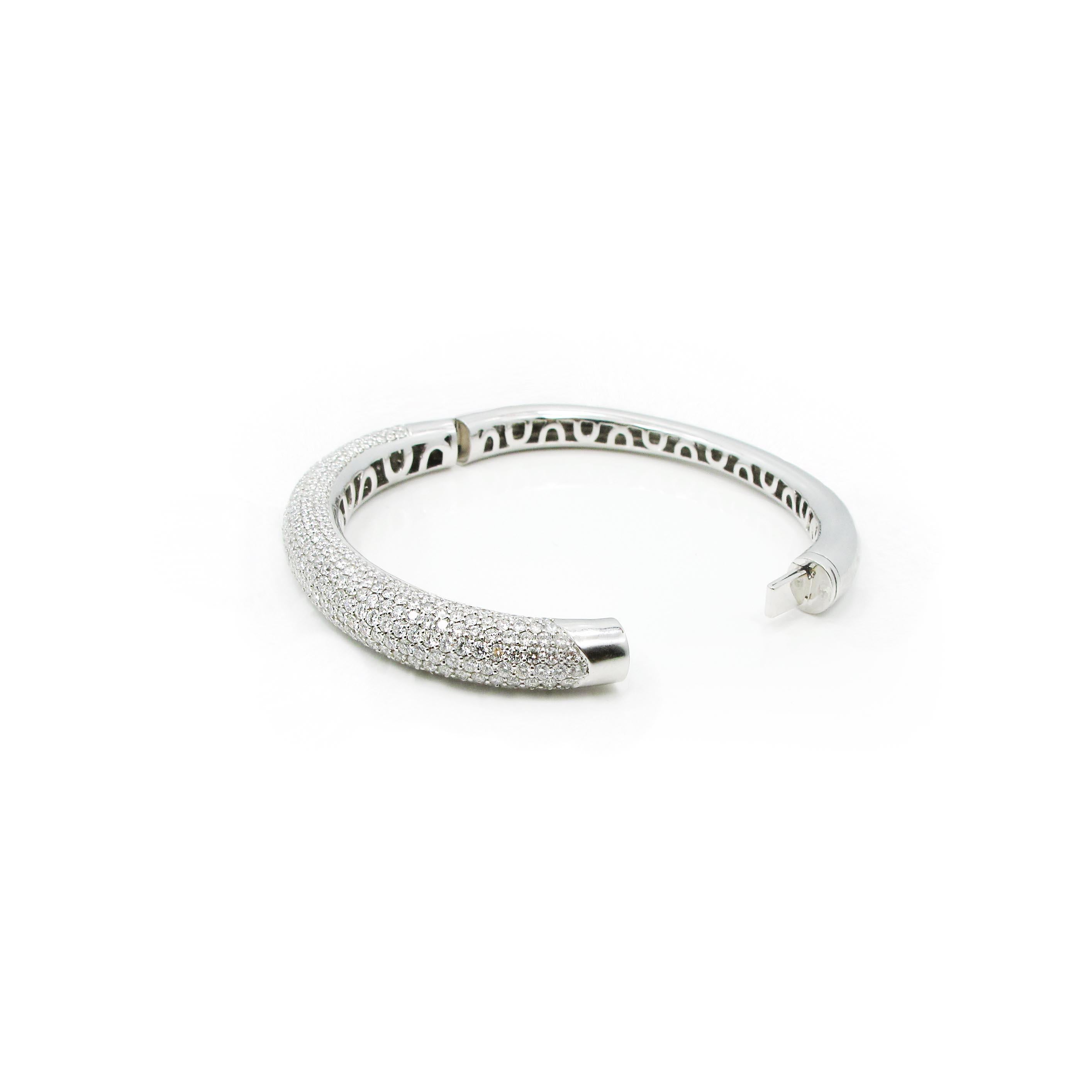 Round Cut Pave Diamond Bangle Estate Bracelet, 18k White Gold For Sale