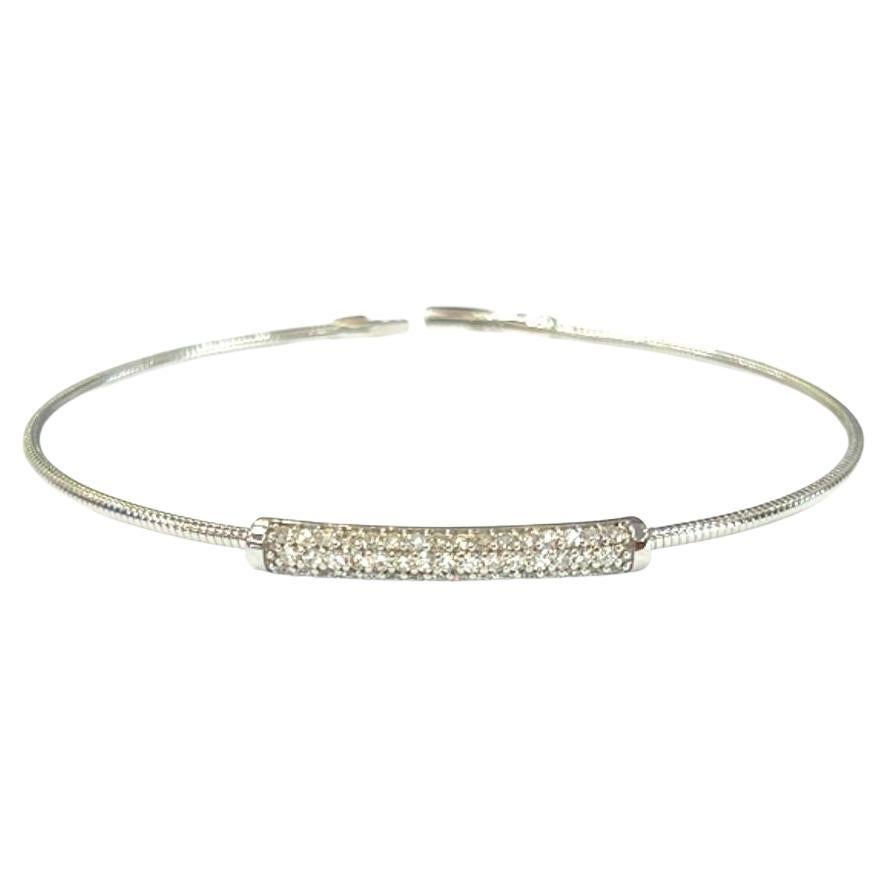 Pave' Diamond Bar 18K Weißgold Flexibler Armreif 0,57 Karat im Angebot