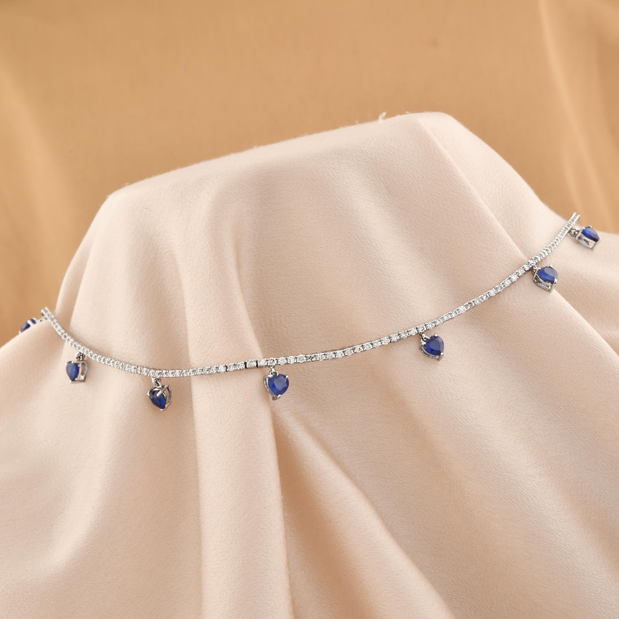 Taille cœur Pave Diamond Blue Gemstone Heart Cut Charms Choker Necklace 14k White Gold en vente