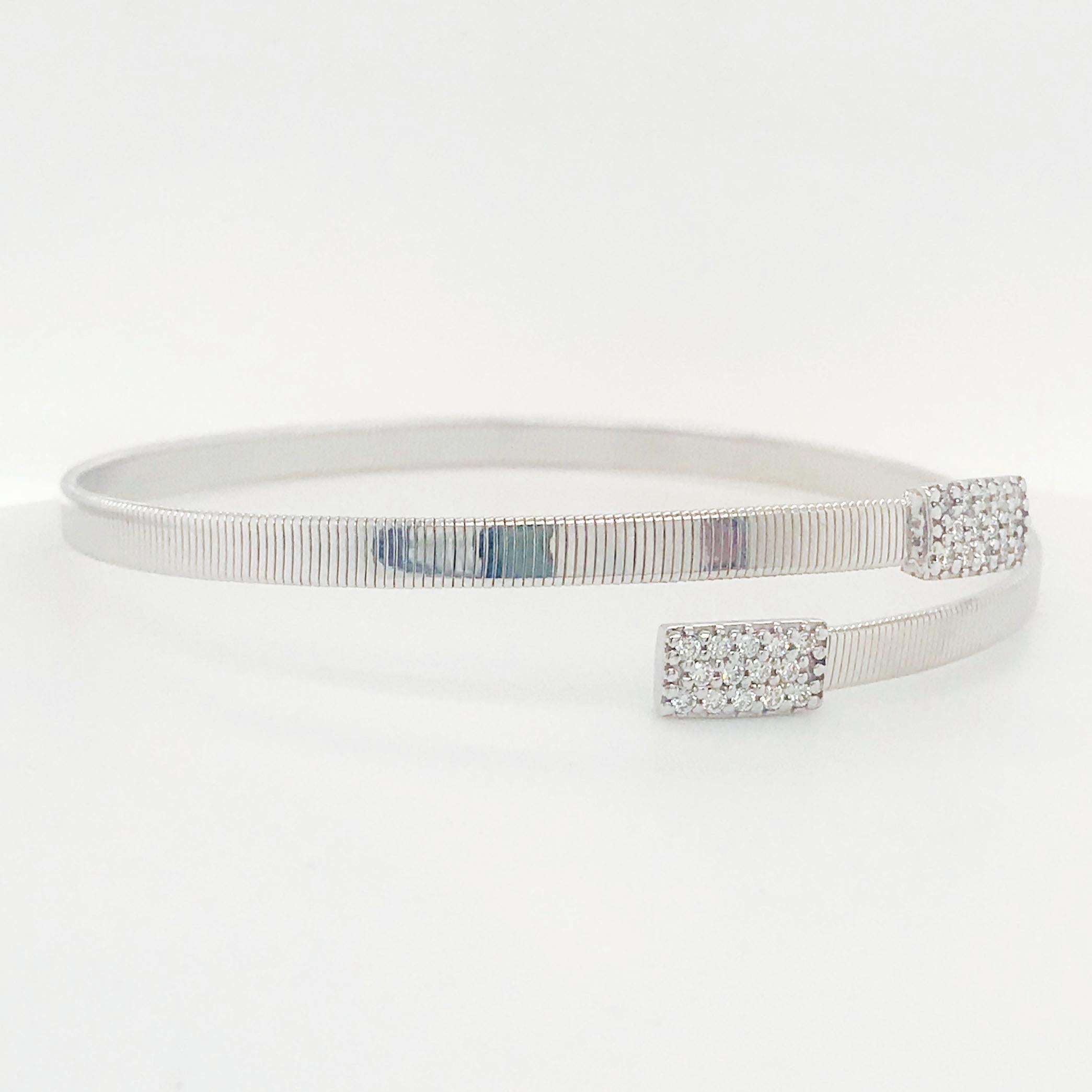 Round Cut Pave Diamond Bracelet 14K White Gold Flexible Diamond Bangle Bujukan Bracelet For Sale
