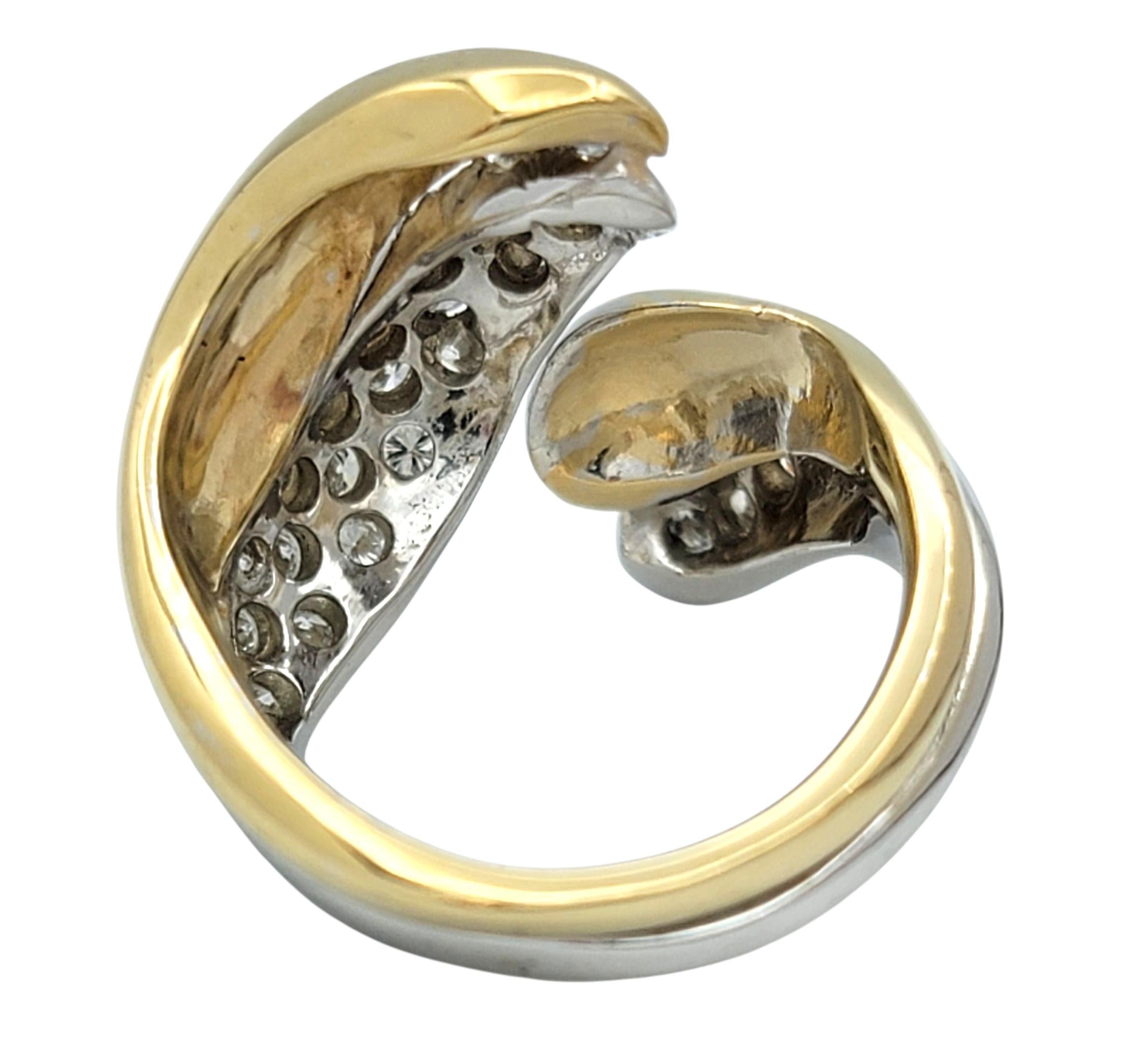 De las mujeres Anillo de cóctel estilo bypass con pavé de diamantes en oro de 14 quilates bicolor en venta