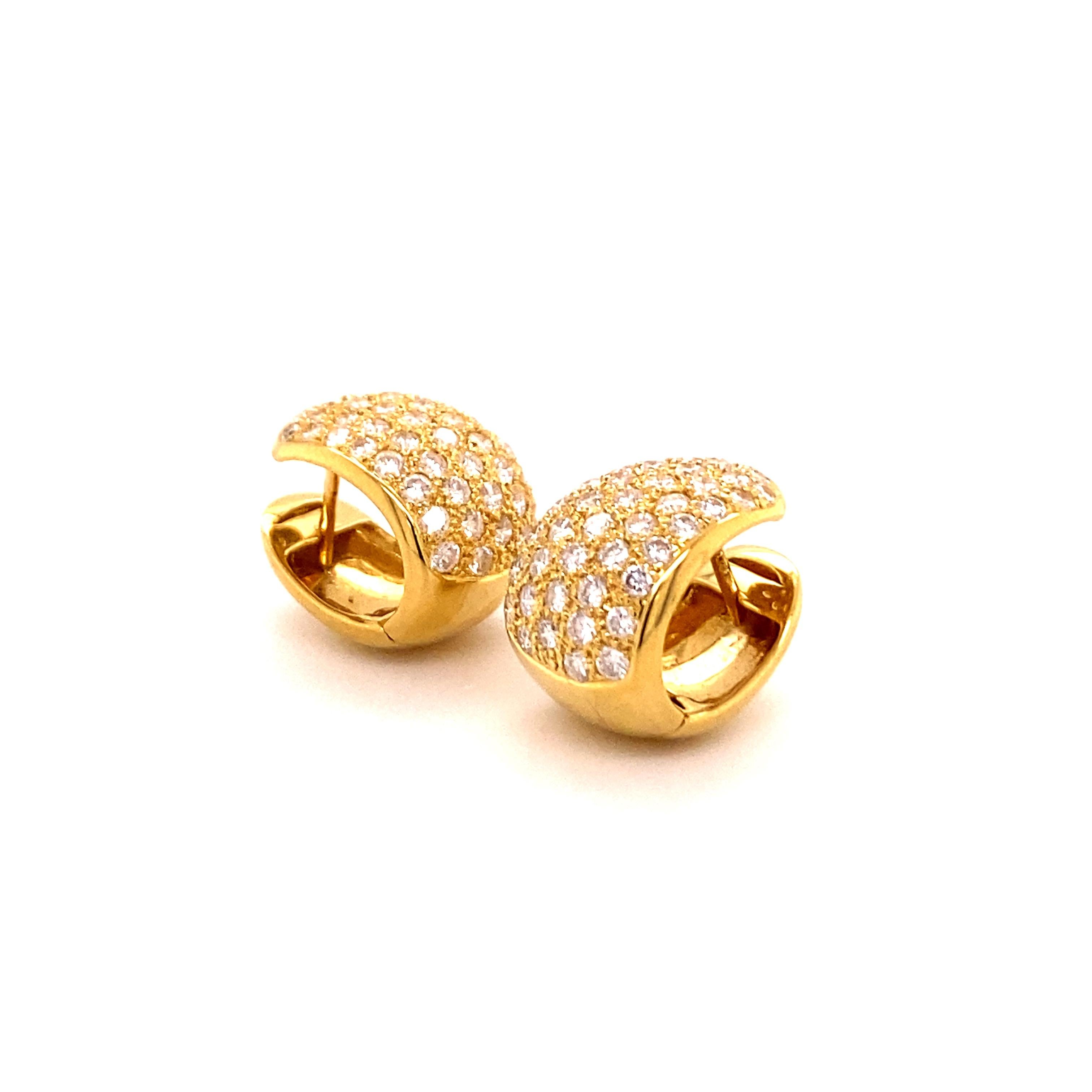 Clip-On-Ohrringe aus 18 Karat Gelbgold mit Pavé-Diamant im Zustand „Gut“ im Angebot in Lucerne, CH