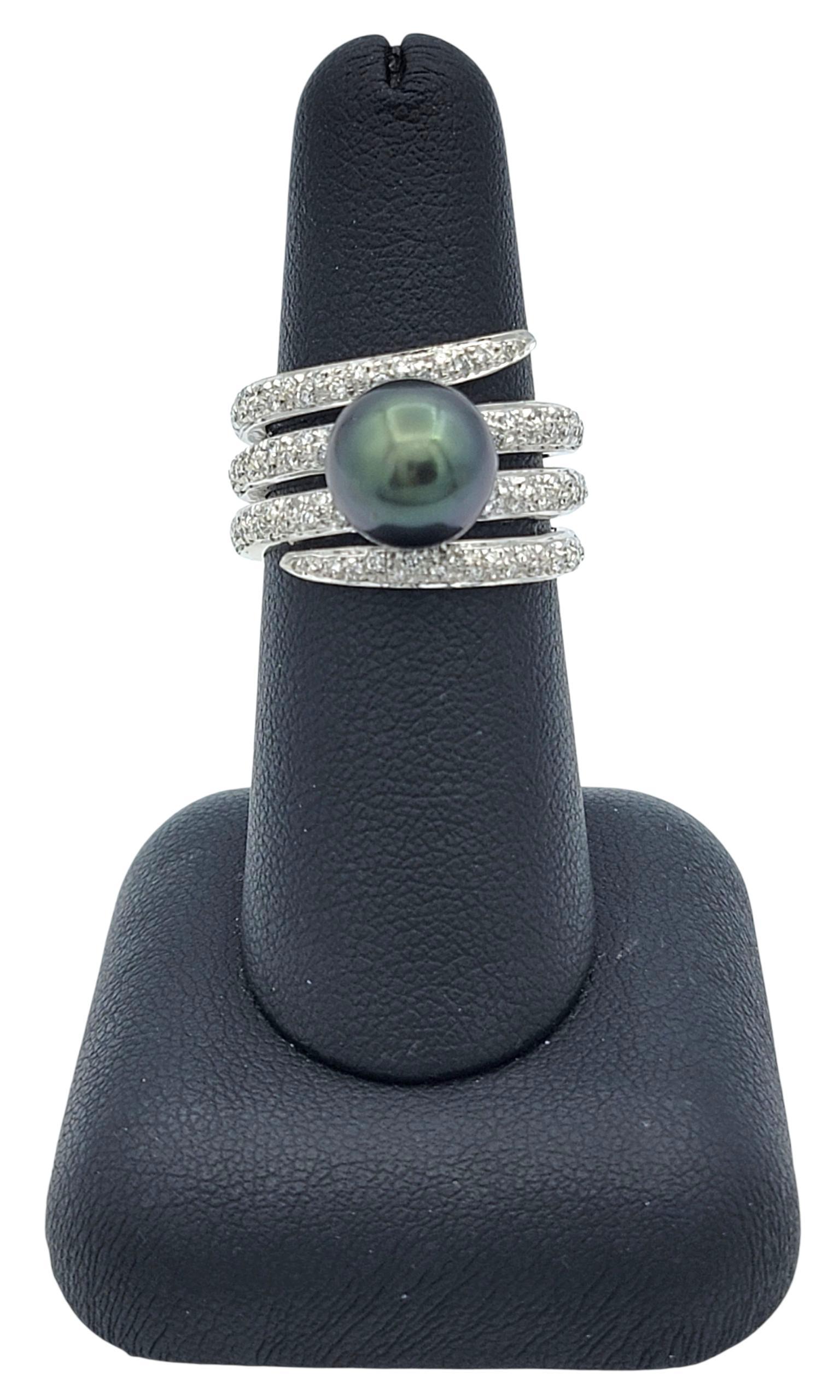 Anello a fascia larga con diamante Pavé e perla di Tahiti in oro bianco 18 carati in vendita 1