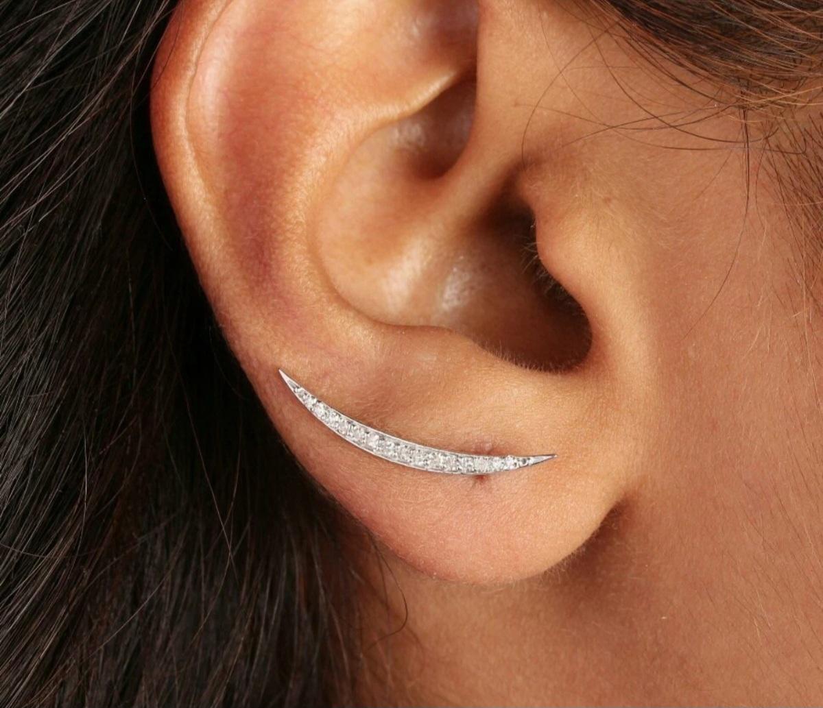 Pave Diamond Crescent Moon Wrap Earring Orecchini in oro 14k Regalo di anniversario Tops. in vendita