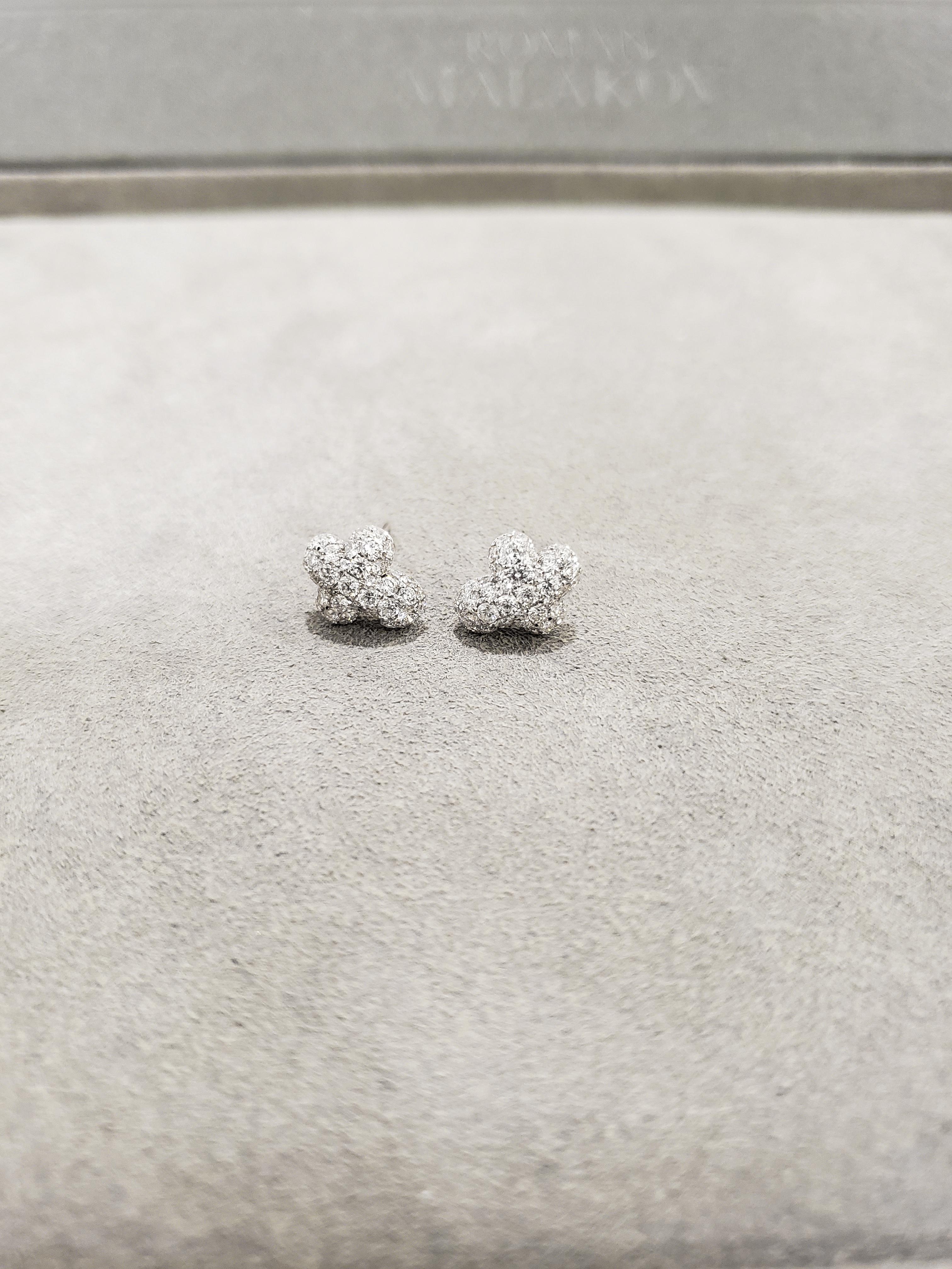 Roman Malakov Diamonds 1,30 carati totali di diamanti rotondi e brillanti, orecchini con pave a croce in vendita 2
